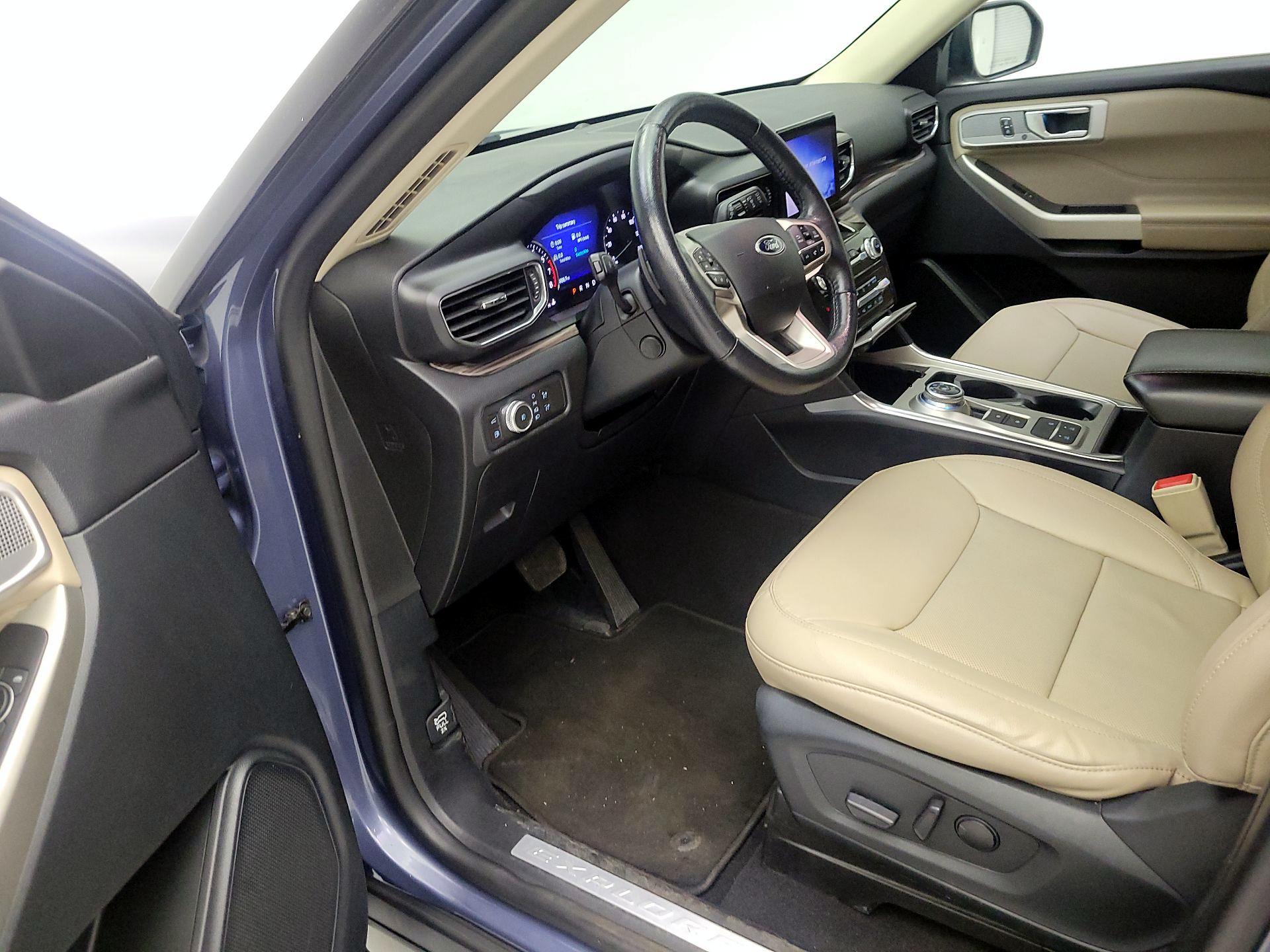 Thumbnail: 2021 Ford Explorer - 9