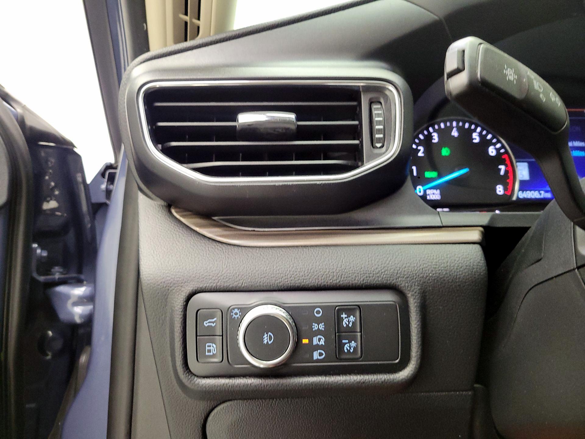 Thumbnail: 2021 Ford Explorer - 11