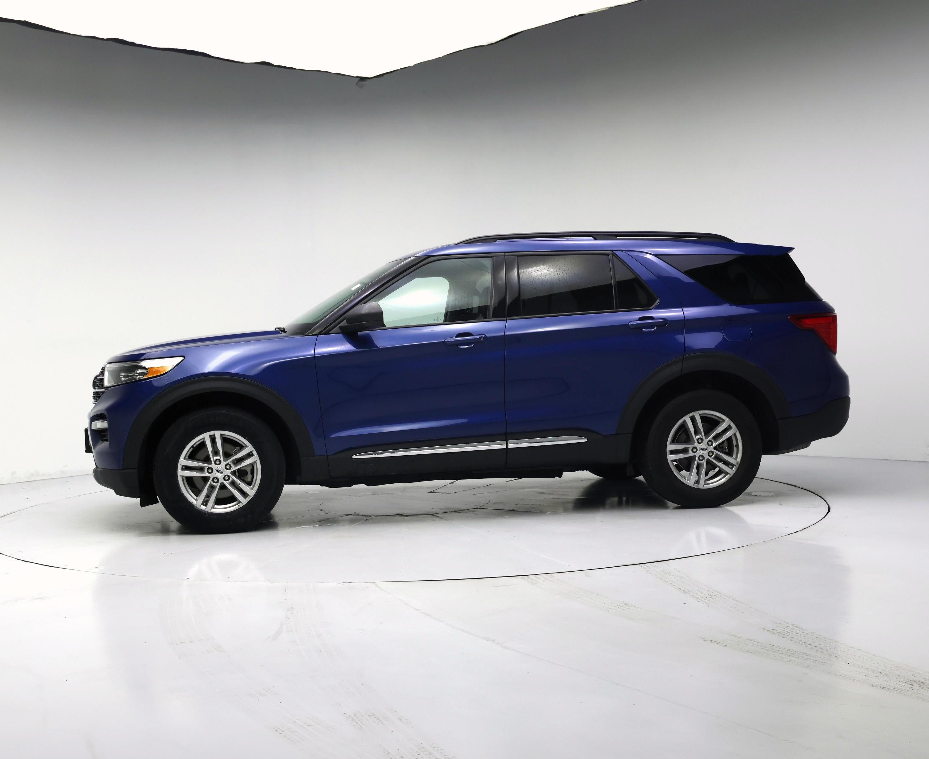 Thumbnail: 2023 Ford Explorer - 3