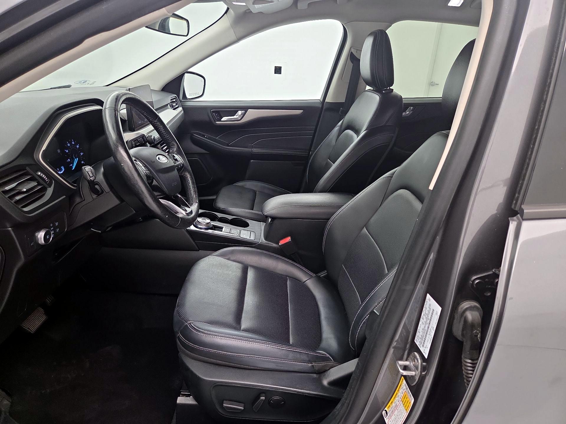 Thumbnail: 2021 Ford Escape - 11