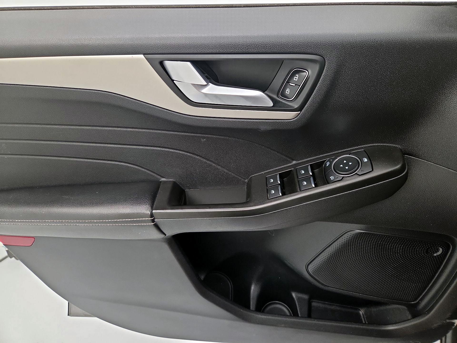 Thumbnail: 2021 Ford Escape - 12