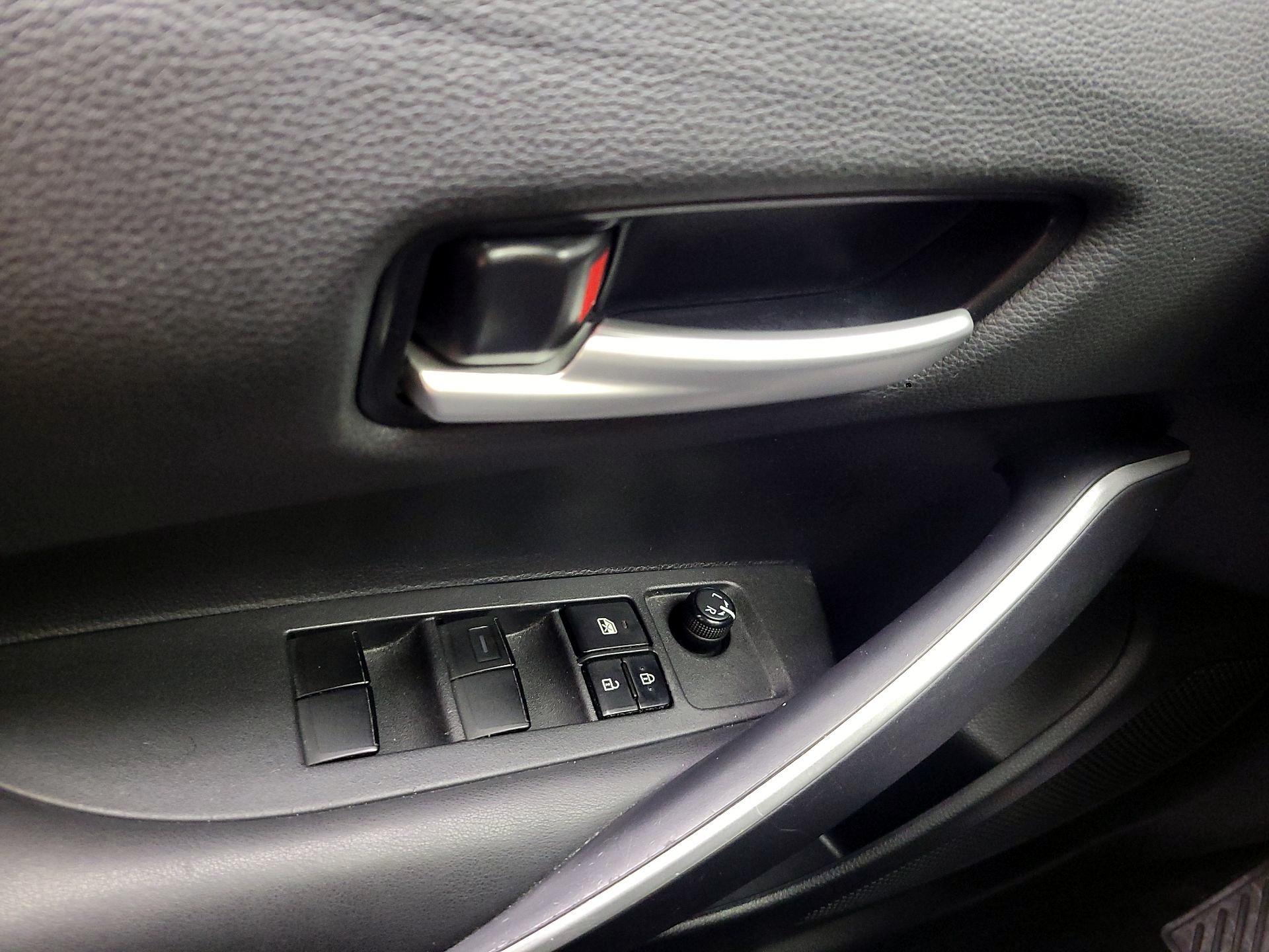 Thumbnail: 2021 Toyota Corolla - 10