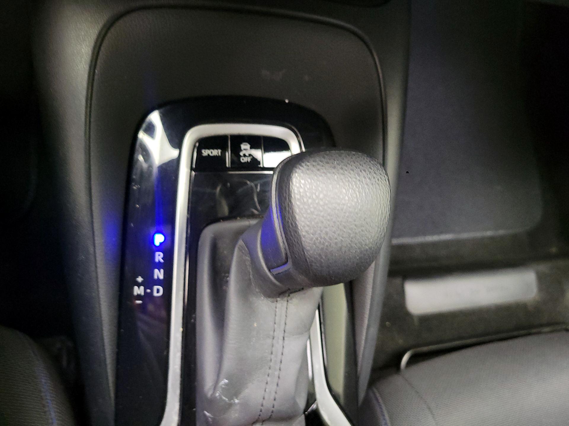 Thumbnail: 2021 Toyota Corolla - 16