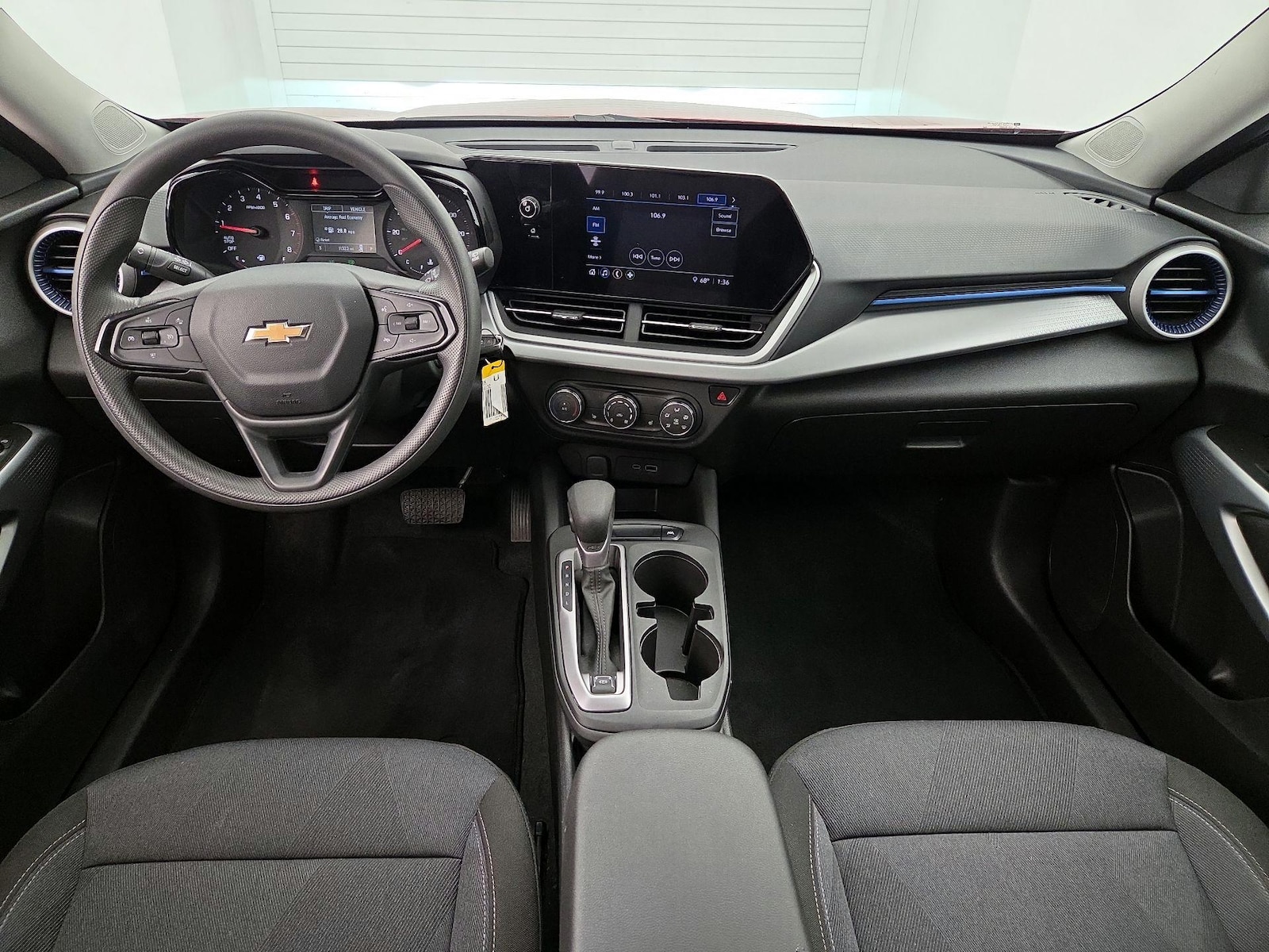 2024 Chevrolet Trax LS - Photo 10