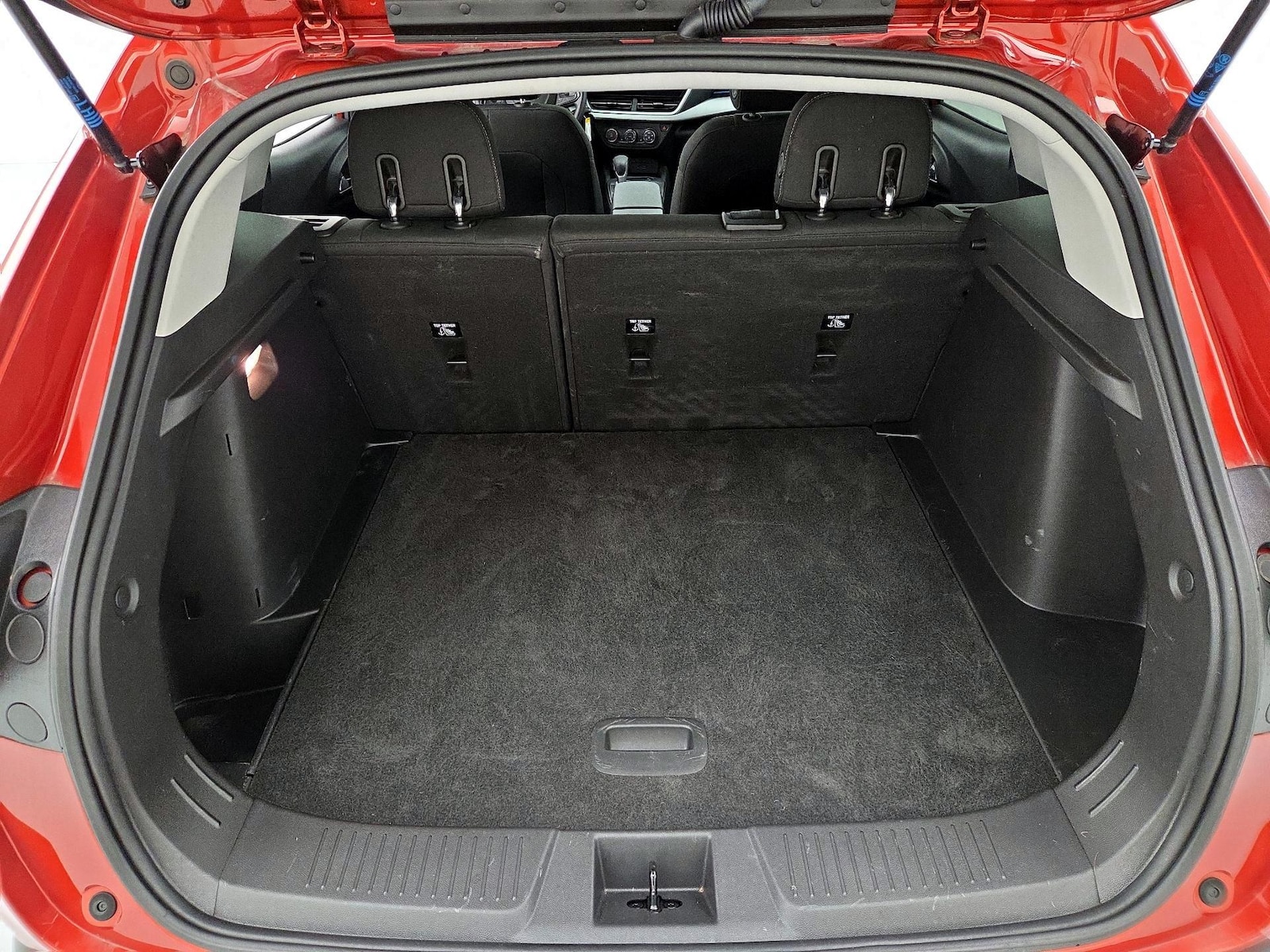 2024 Chevrolet Trax LS - Photo 21