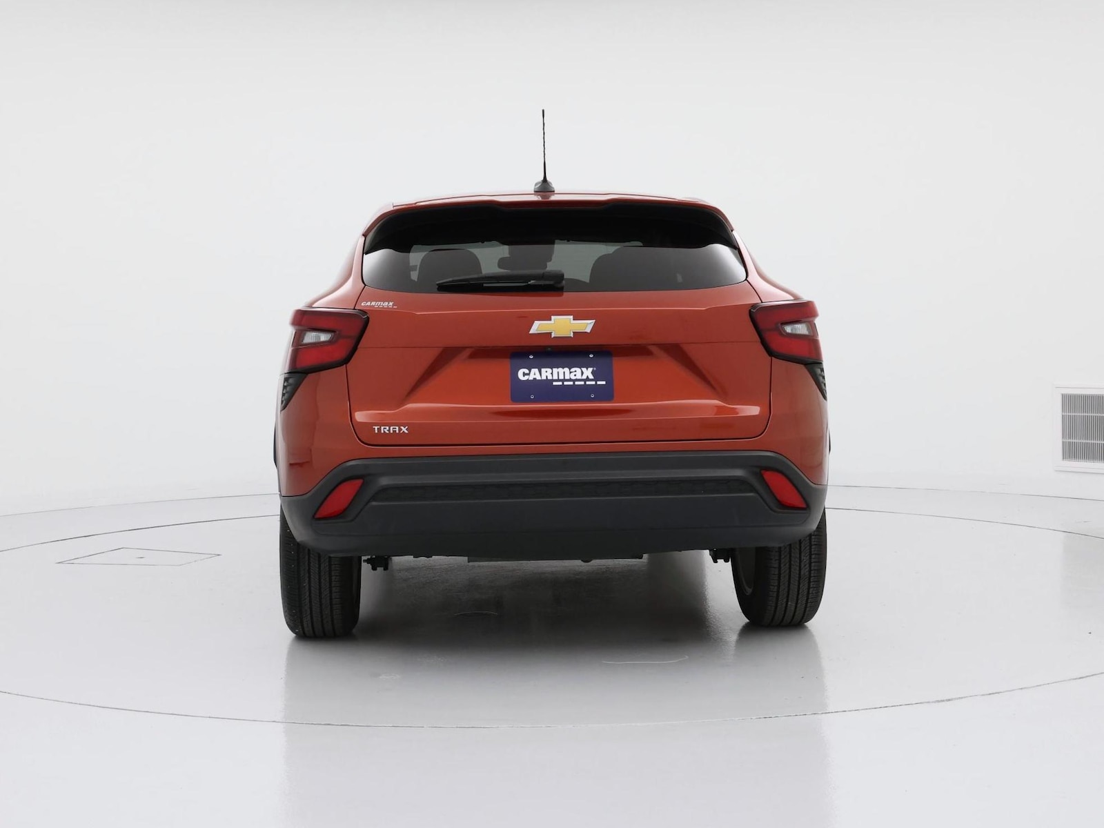 2024 Chevrolet Trax LS - Photo 7