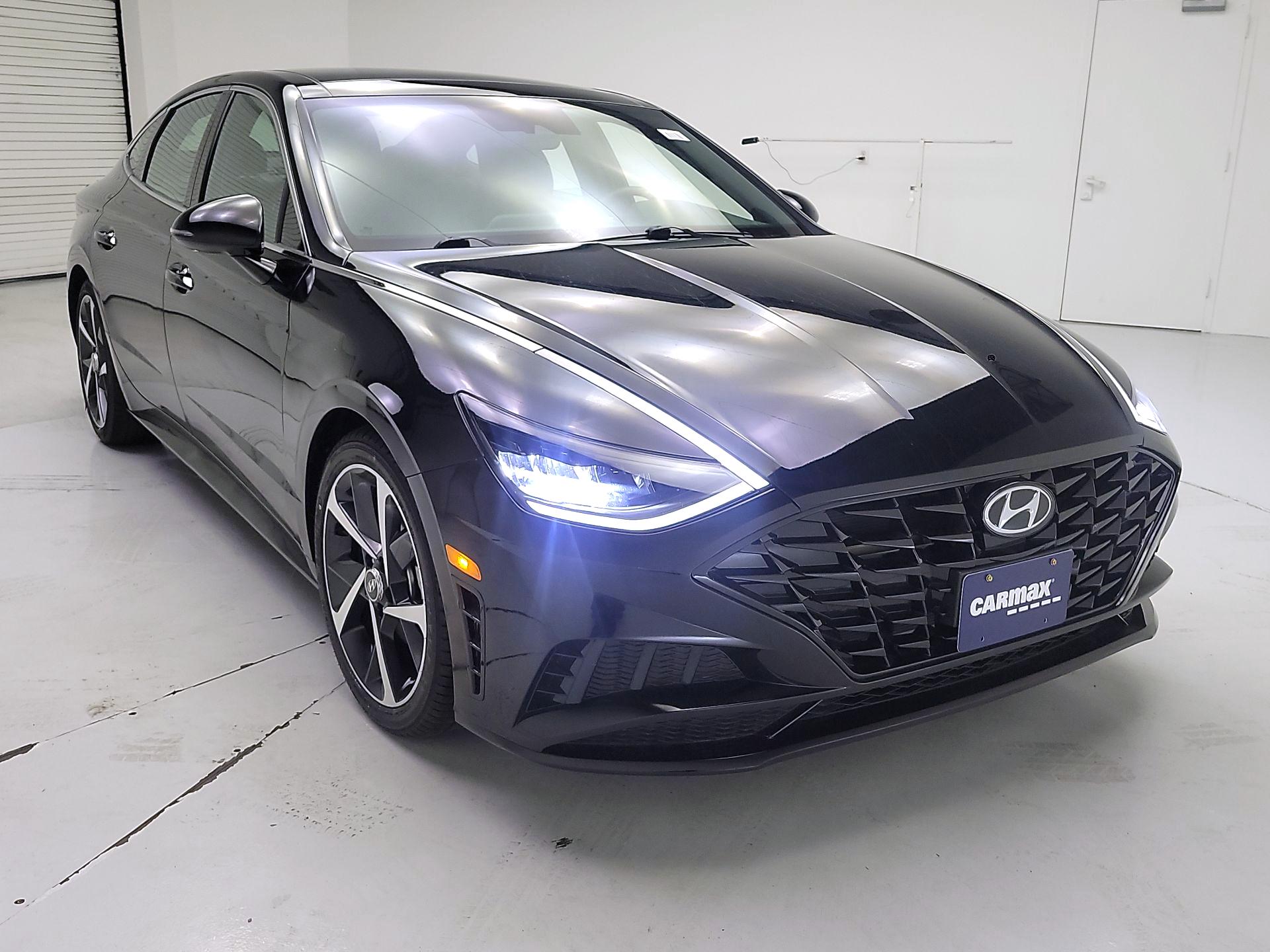 Thumbnail: 2023 Hyundai Sonata - 1