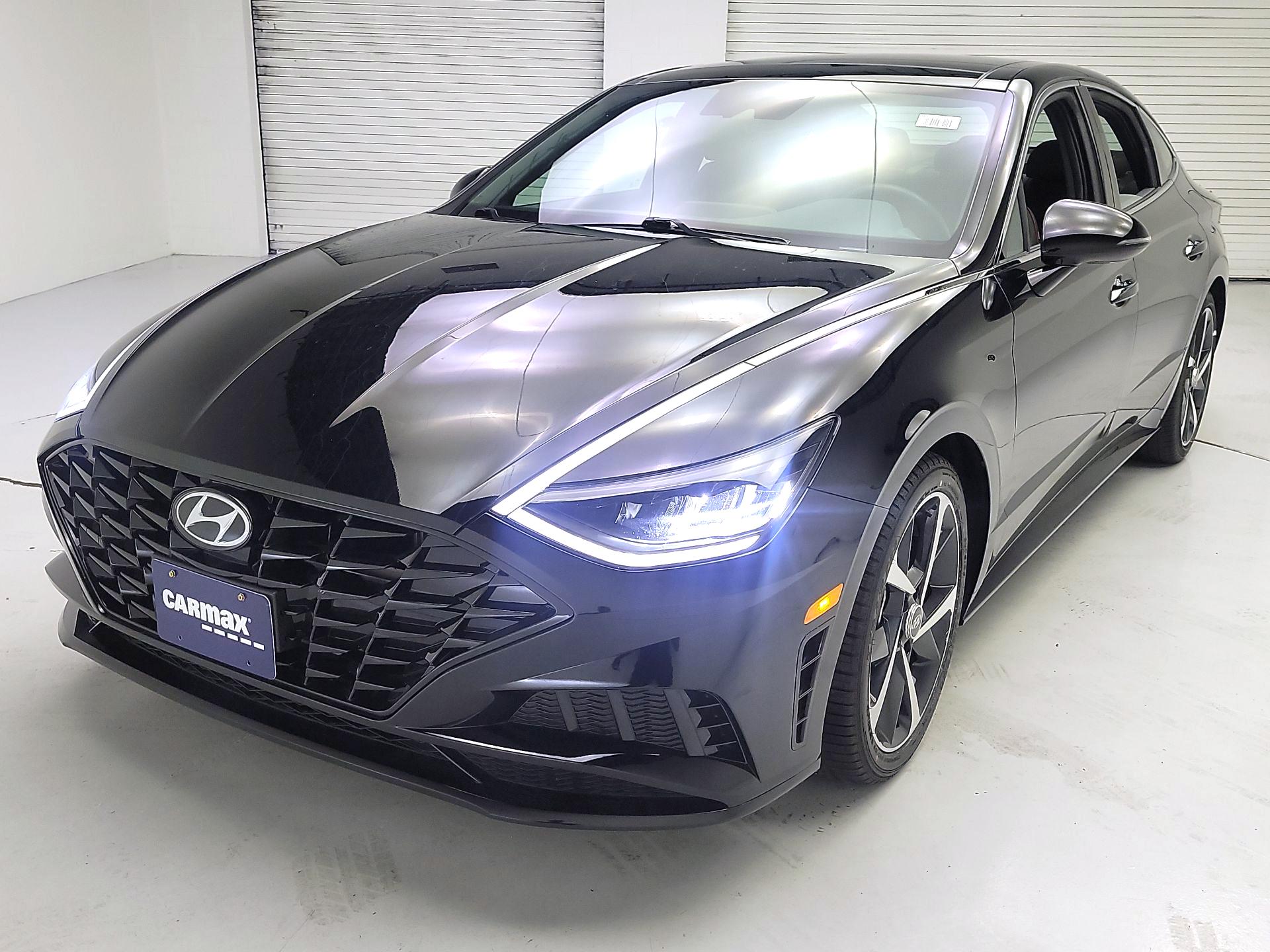 Thumbnail: 2023 Hyundai Sonata - 3