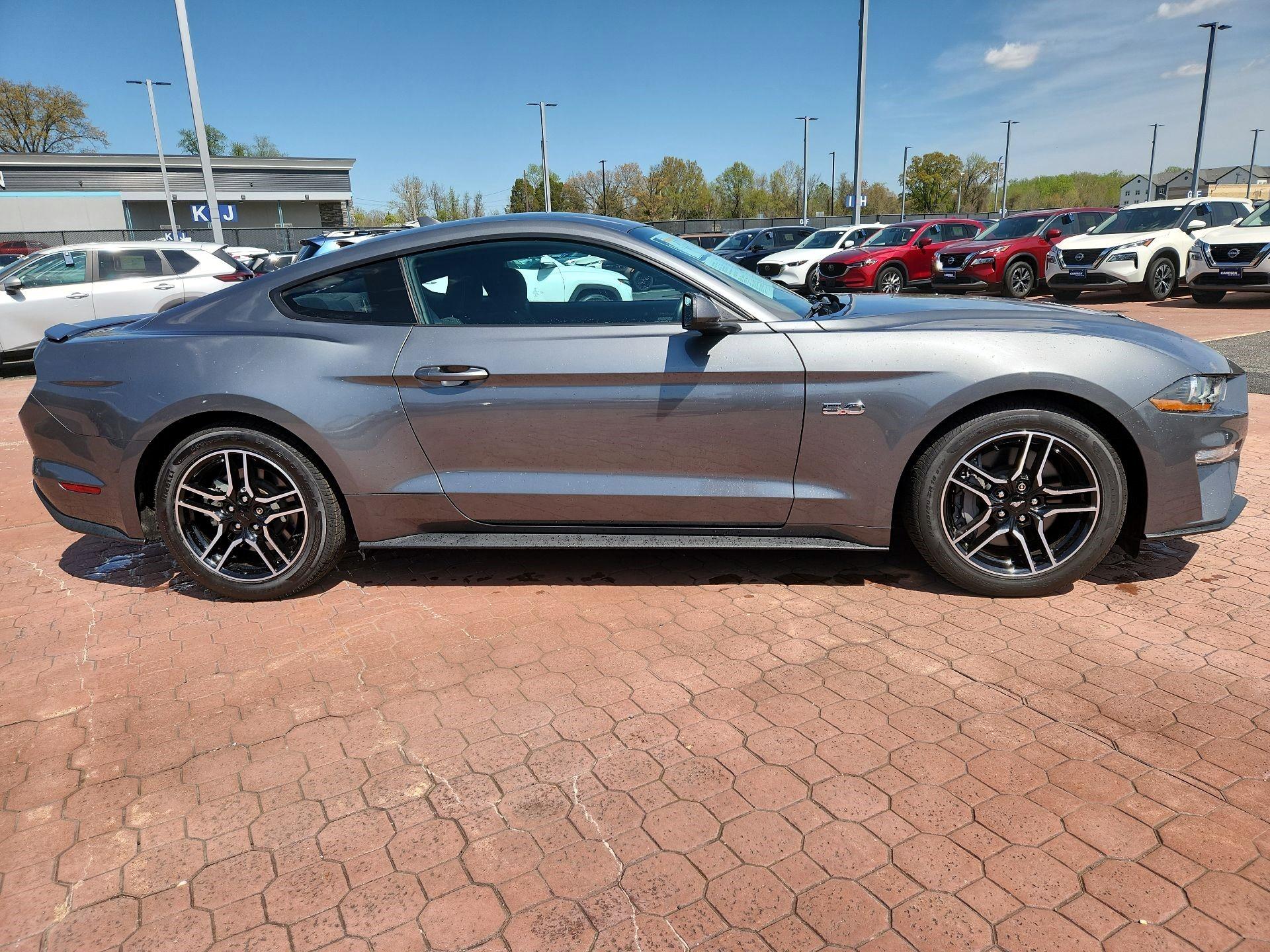 Thumbnail: 2022 Ford Mustang - 4