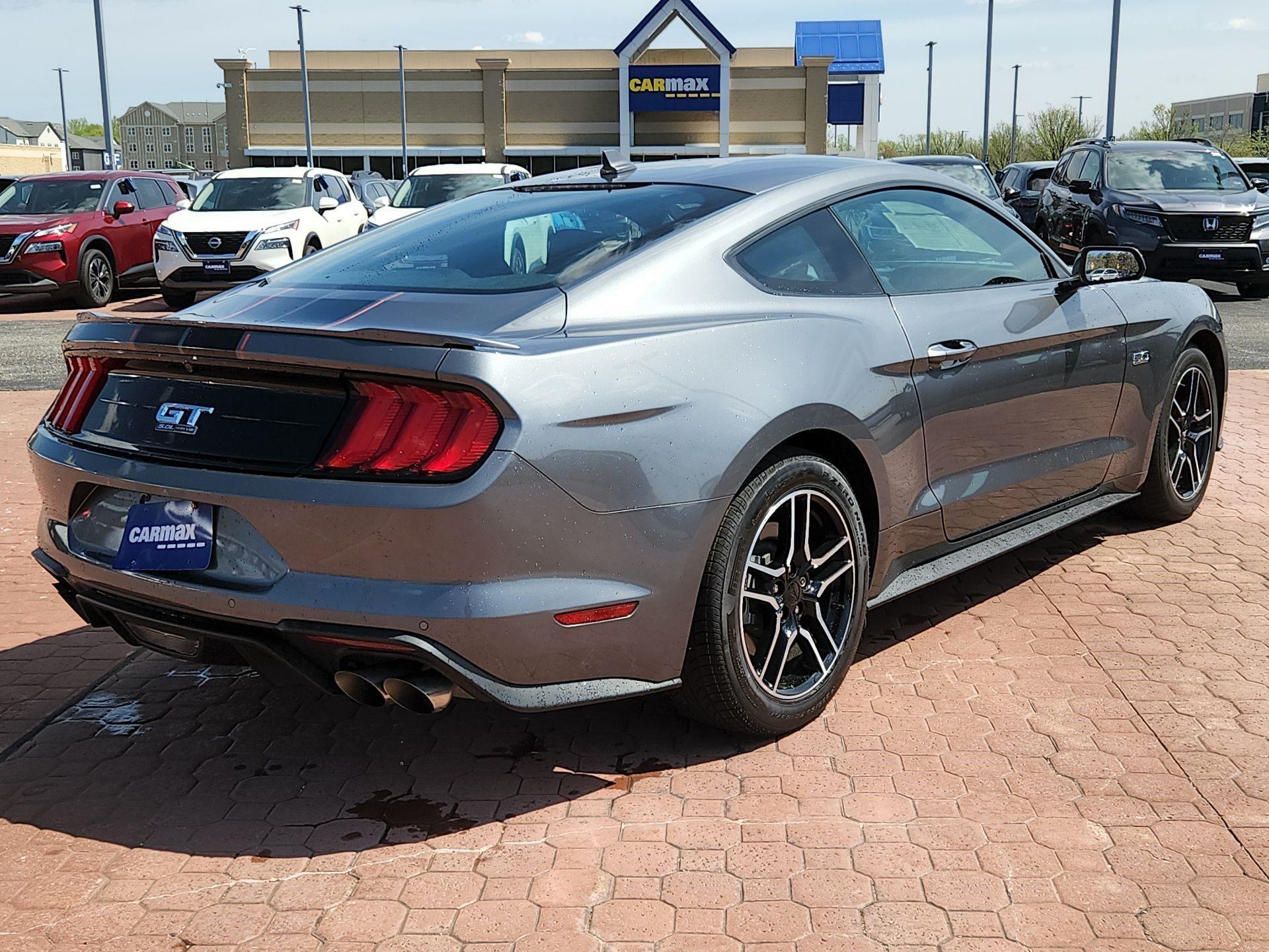 Thumbnail: 2022 Ford Mustang - 5