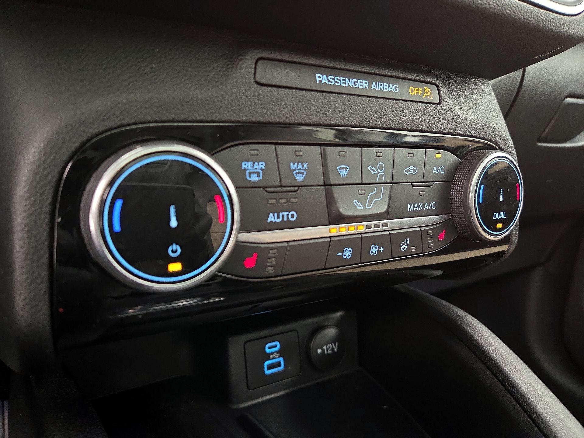 Thumbnail: 2022 Ford Escape - 17