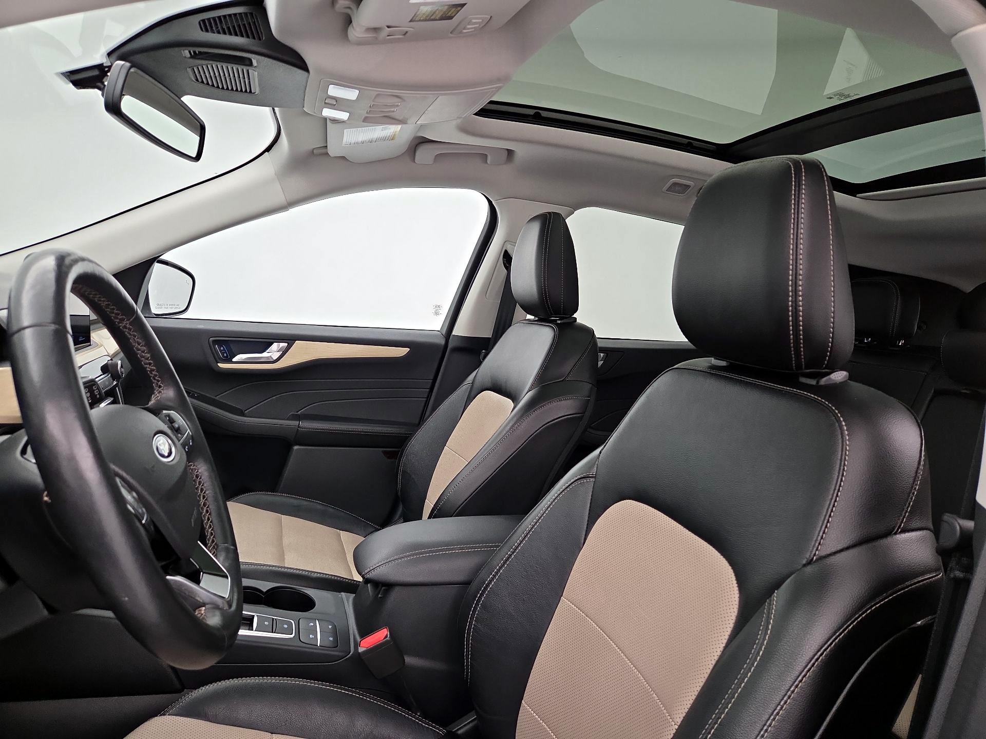 Thumbnail: 2022 Ford Escape - 20