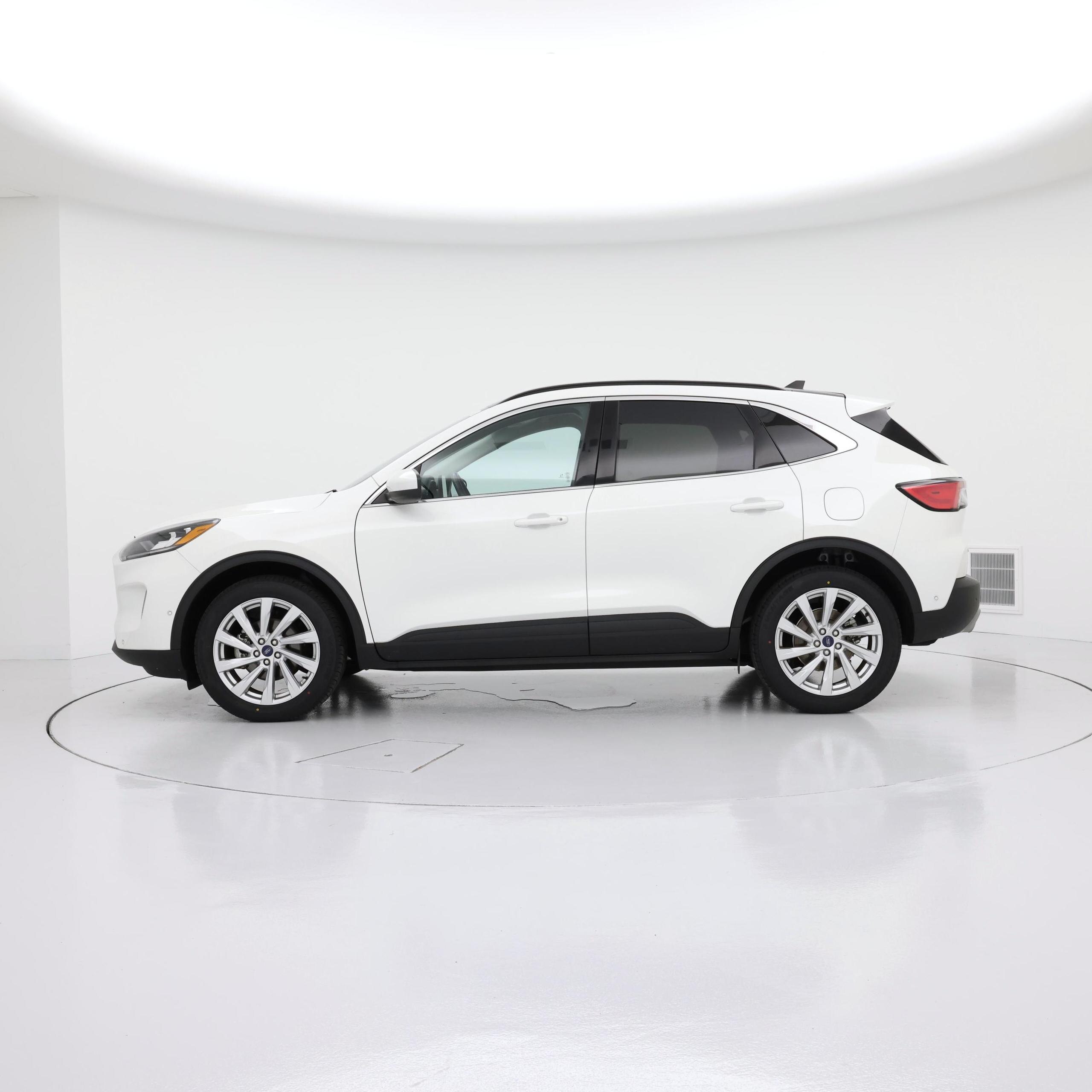 Thumbnail: 2022 Ford Escape - 3