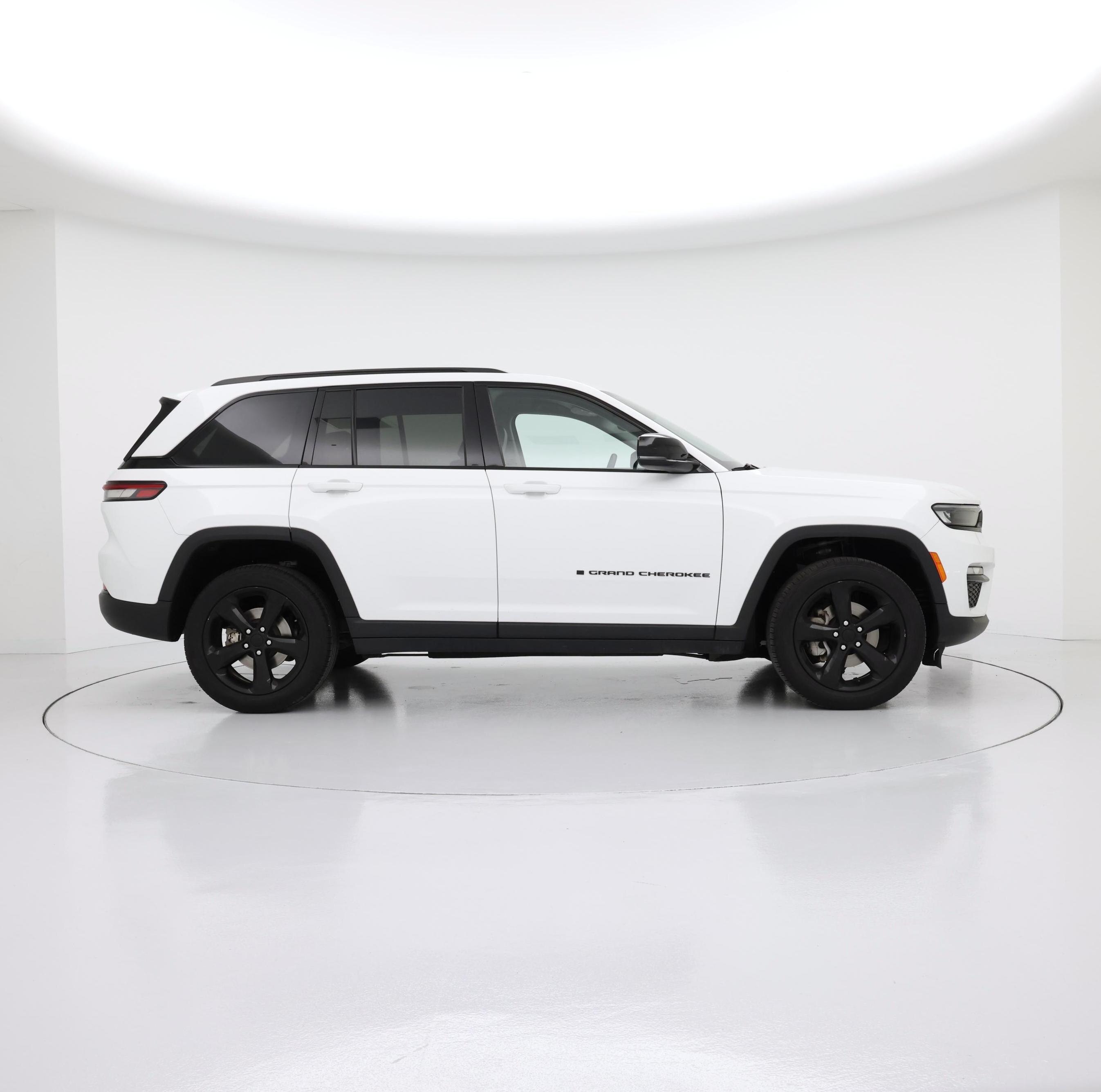 Thumbnail: 2023 Jeep Grand Cherokee - 7