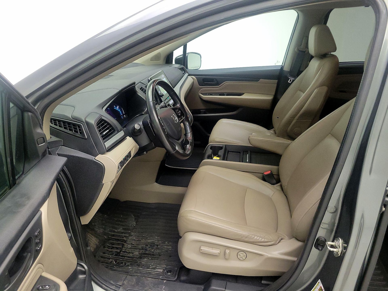 2018 Honda Odyssey Touring - Photo 12
