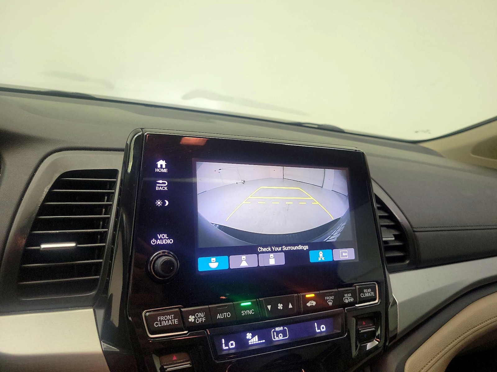 2018 Honda Odyssey Touring - Photo 16