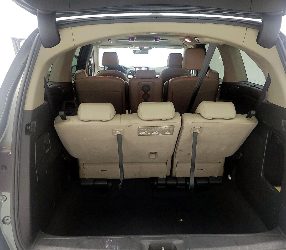 Trunk/Cargo (Seats Up)