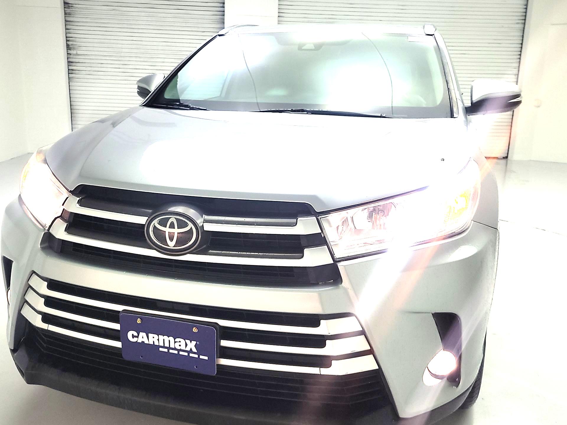 Thumbnail: 2018 Toyota Highlander - 2