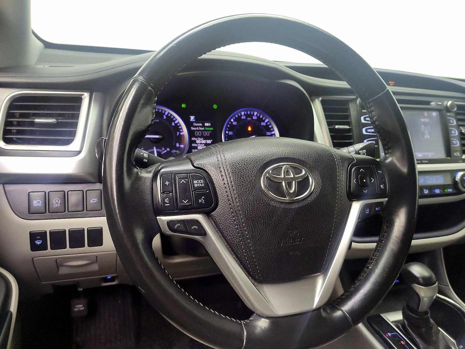 2018 Toyota Highlander XLE - Photo 9