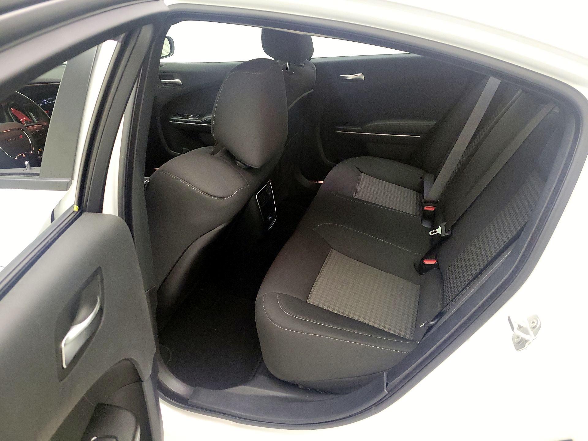 Thumbnail: 2019 Dodge Charger - 17