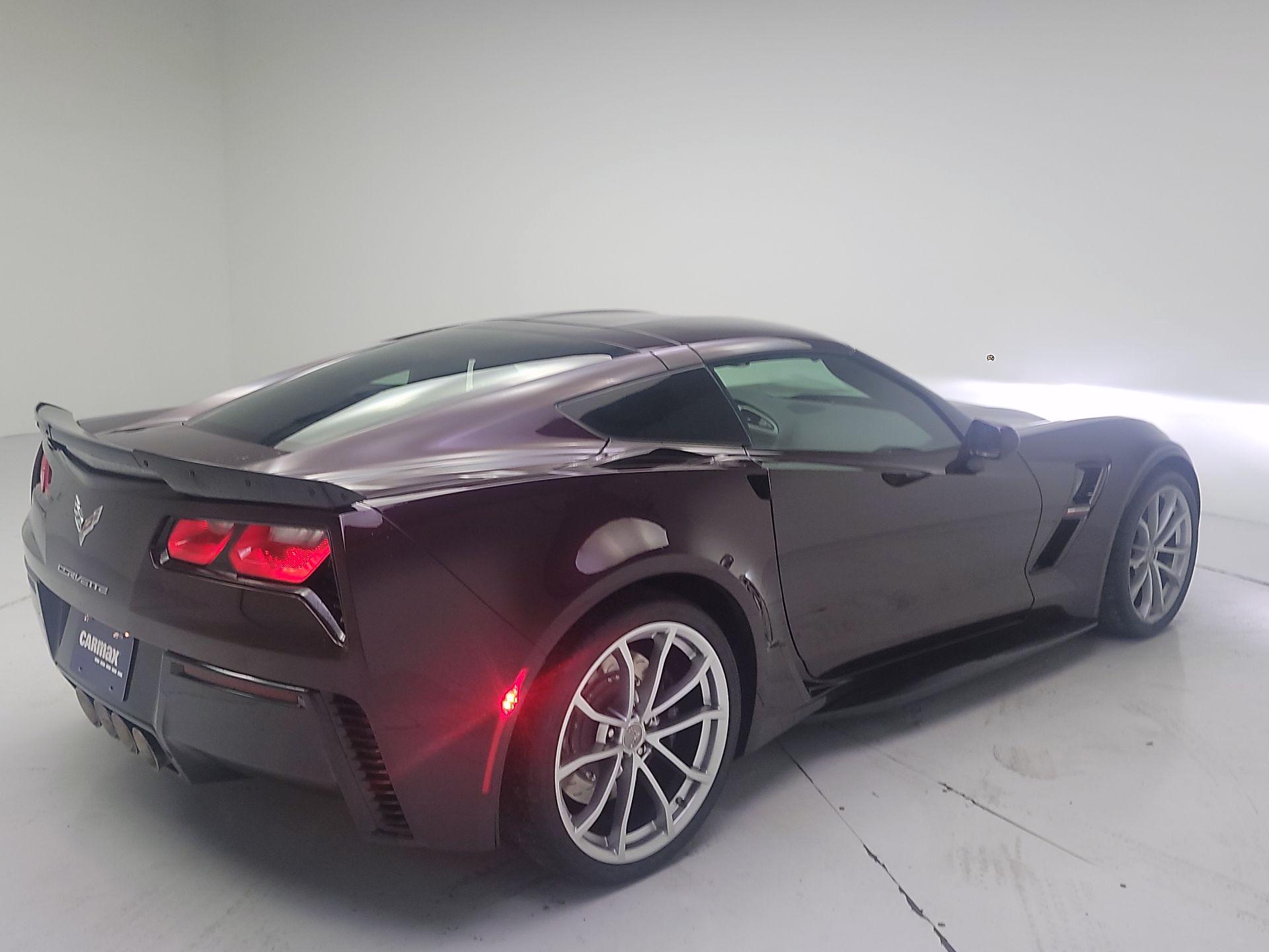 Thumbnail: 2017 Chevrolet Corvette - 5