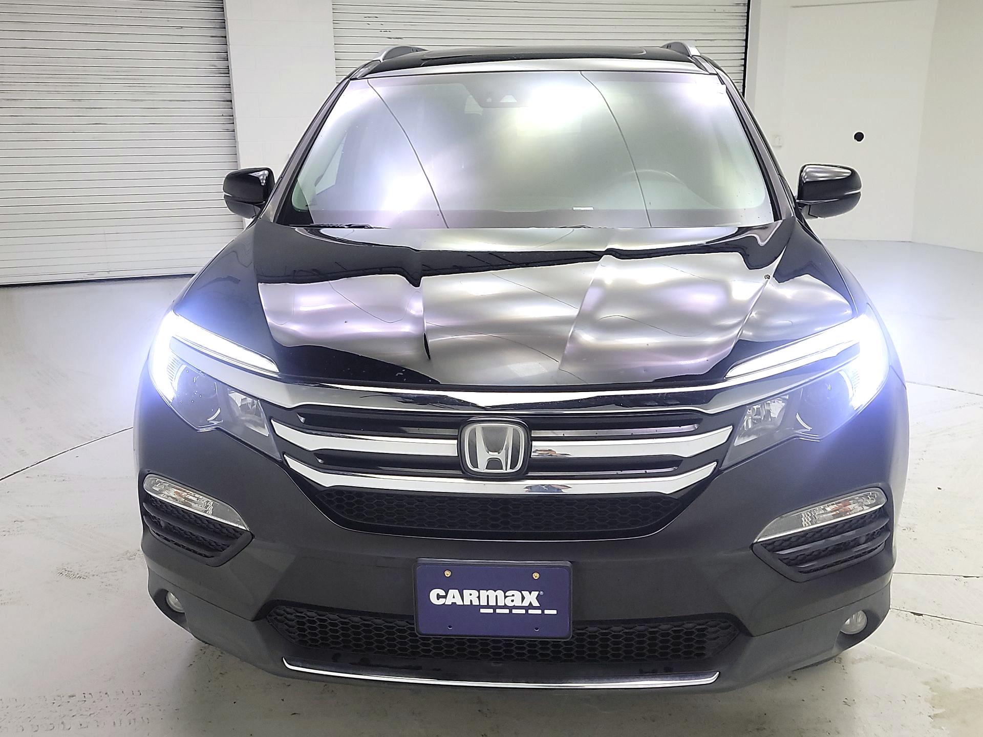 Thumbnail: 2017 Honda Pilot - 2