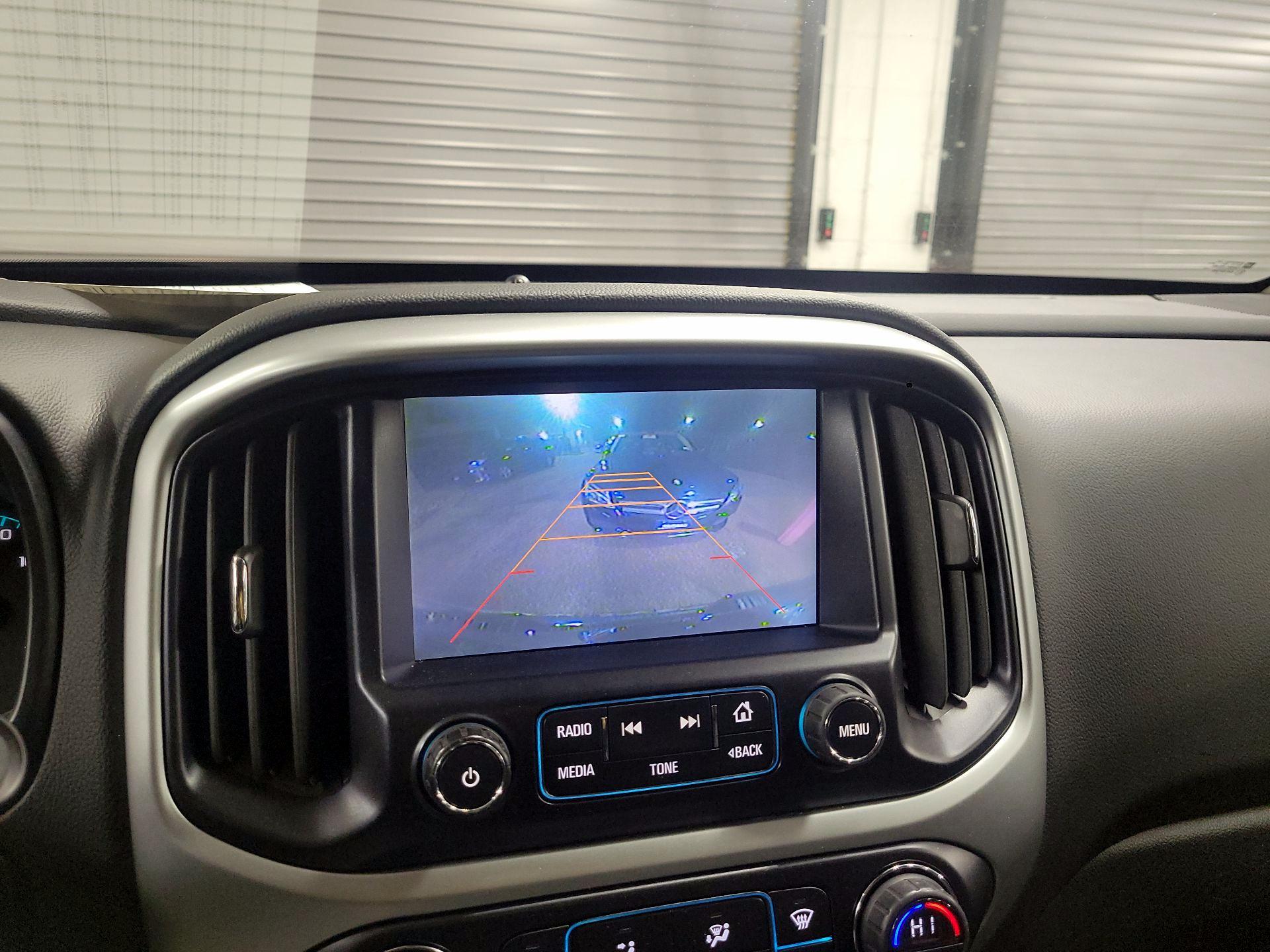 Thumbnail: 2015 Chevrolet Colorado - 15