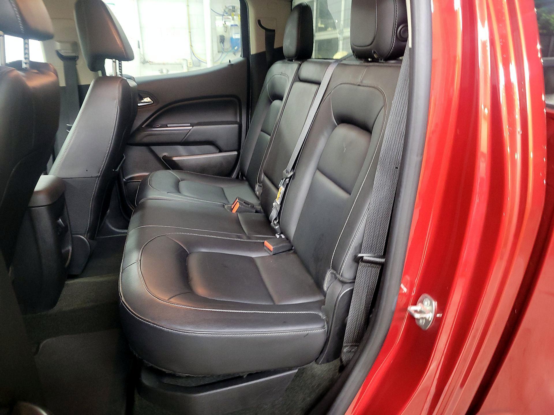 Thumbnail: 2015 Chevrolet Colorado - 20