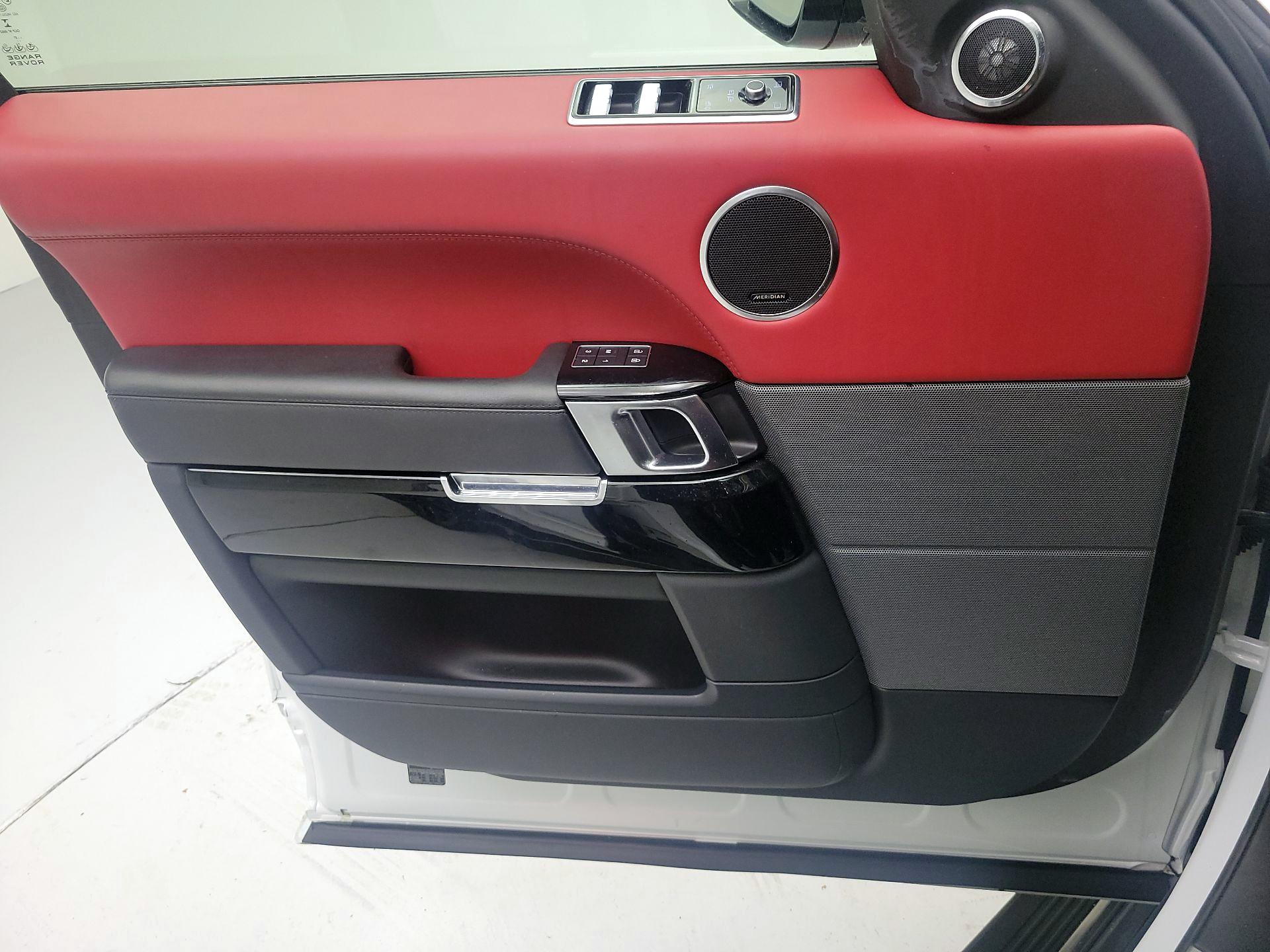 Thumbnail: 2022 Land Rover Range Rover Sport - 10