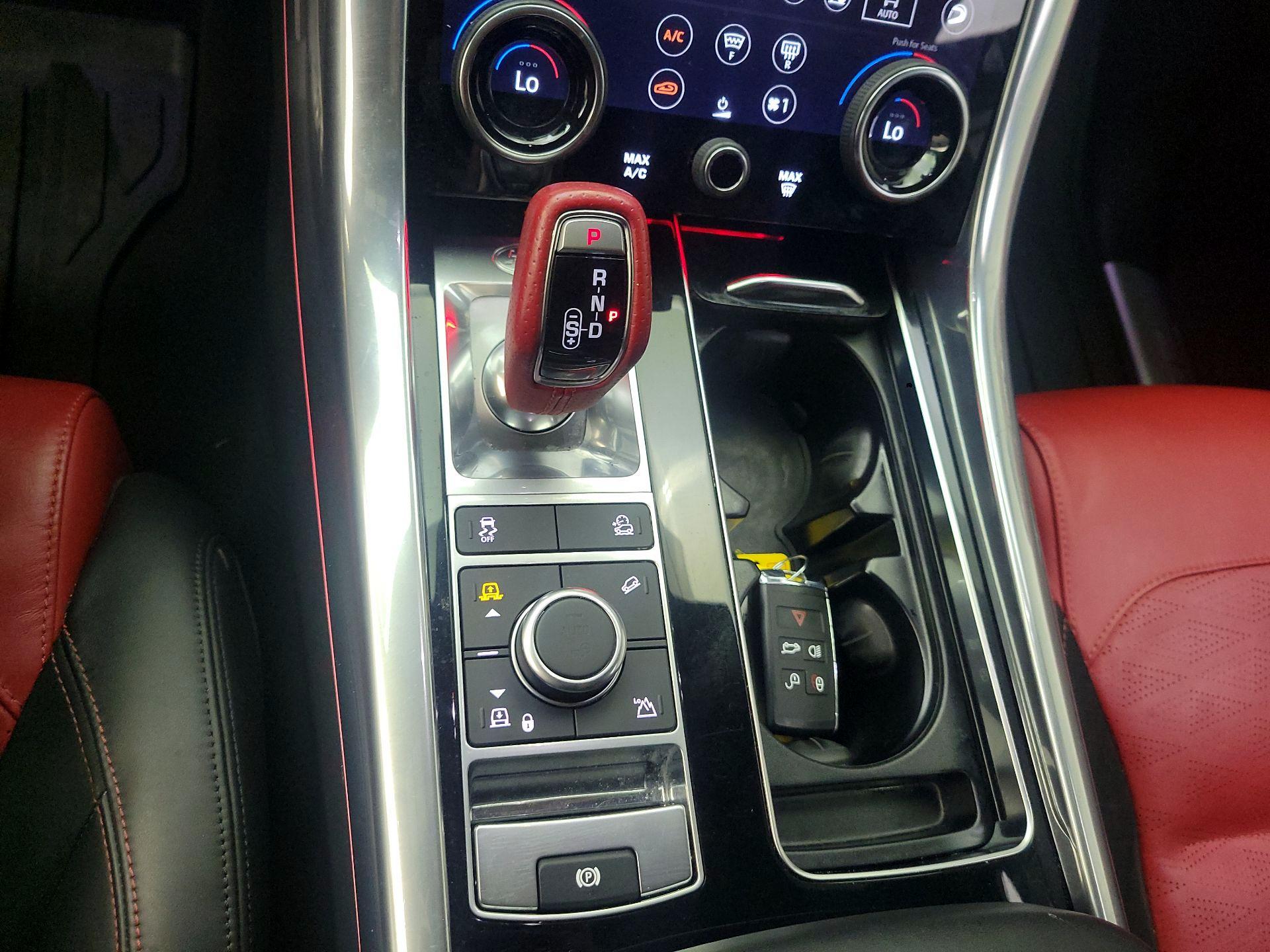 Thumbnail: 2022 Land Rover Range Rover Sport - 16