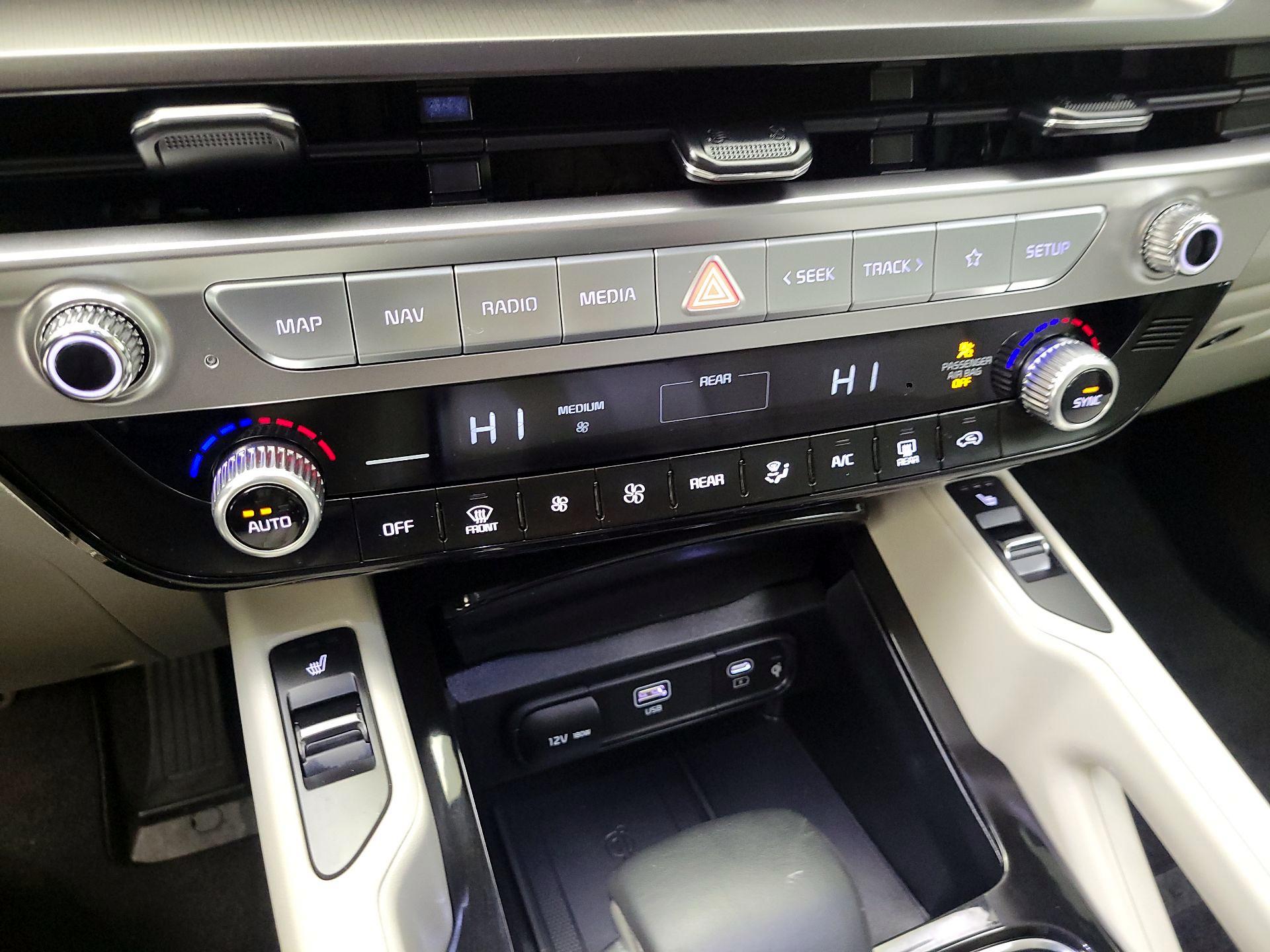 Thumbnail: 2025 Kia Telluride - 17