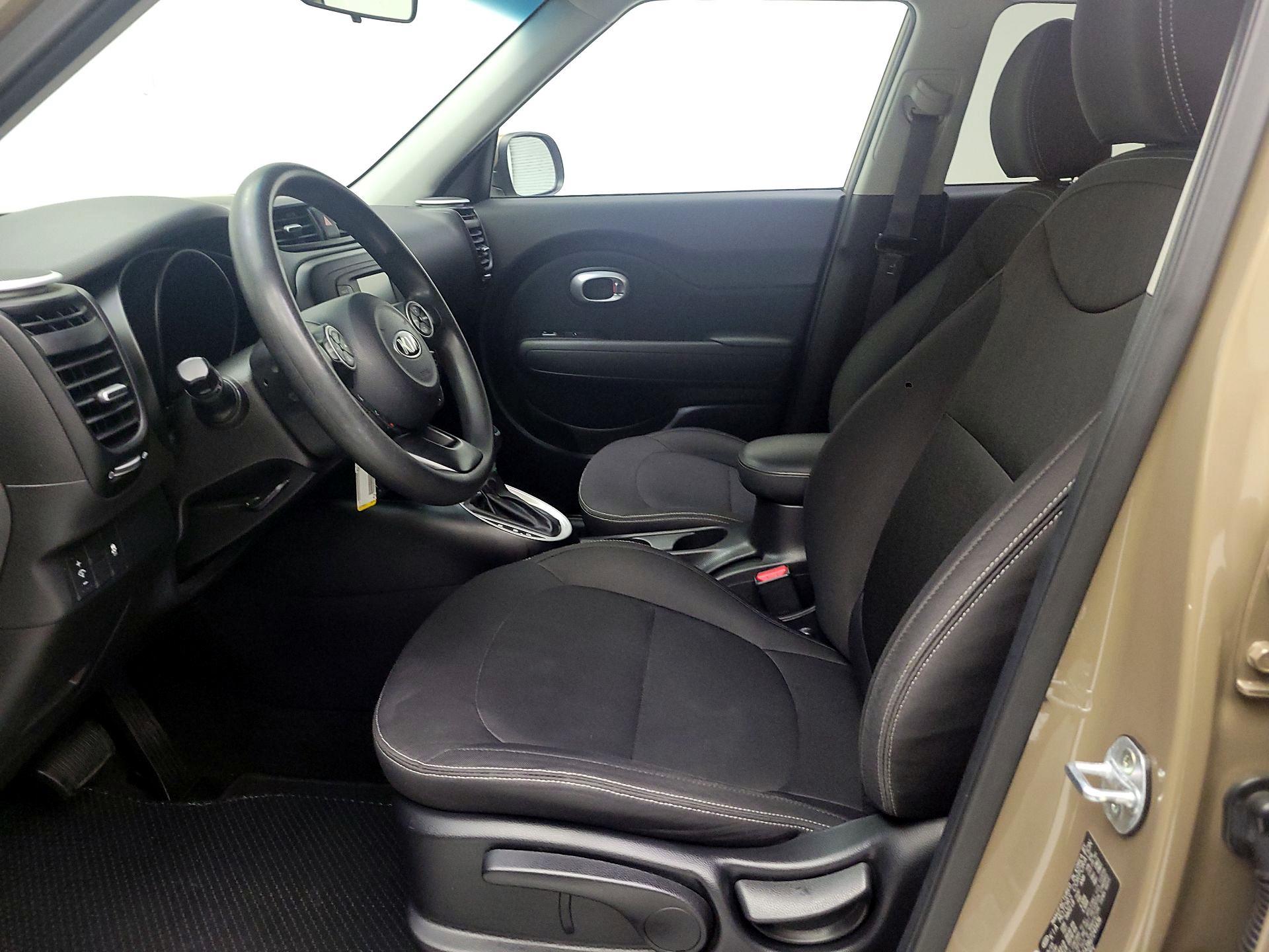 Thumbnail: 2016 Kia Soul - 9