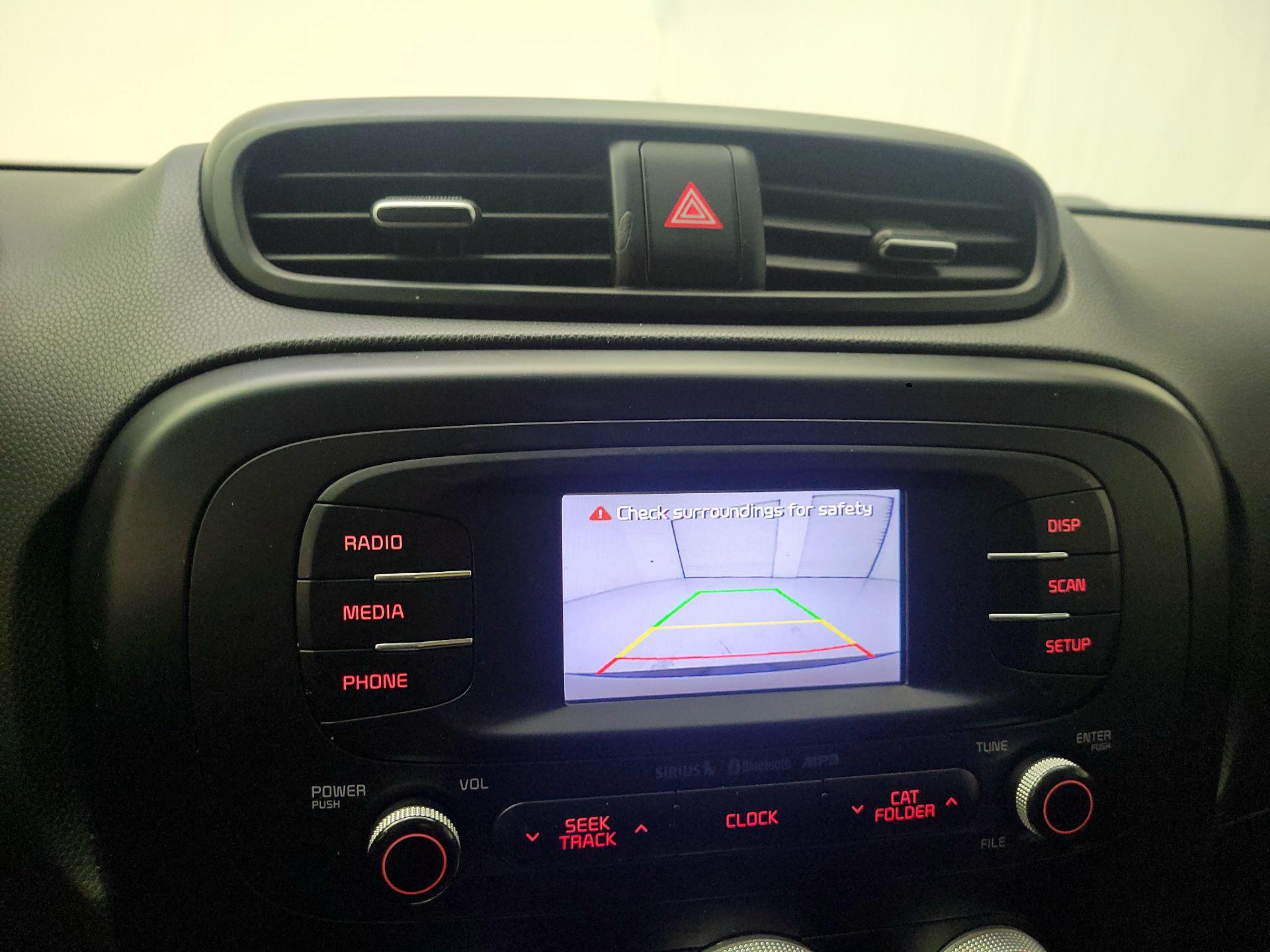 Thumbnail: 2016 Kia Soul - 12