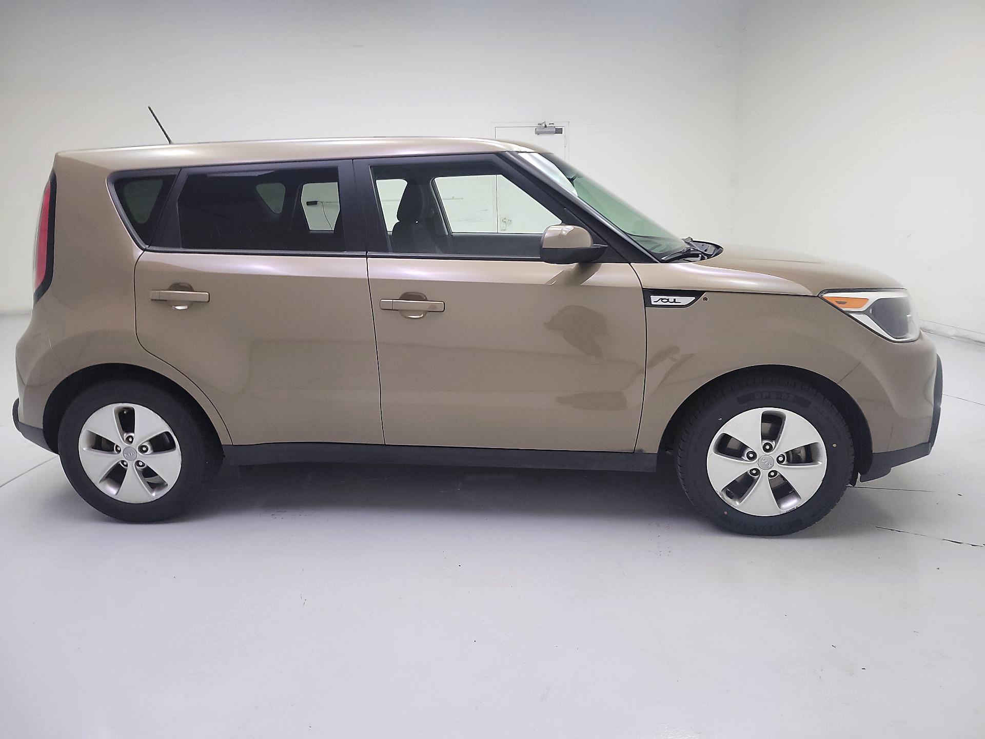 Thumbnail: 2016 Kia Soul - 4