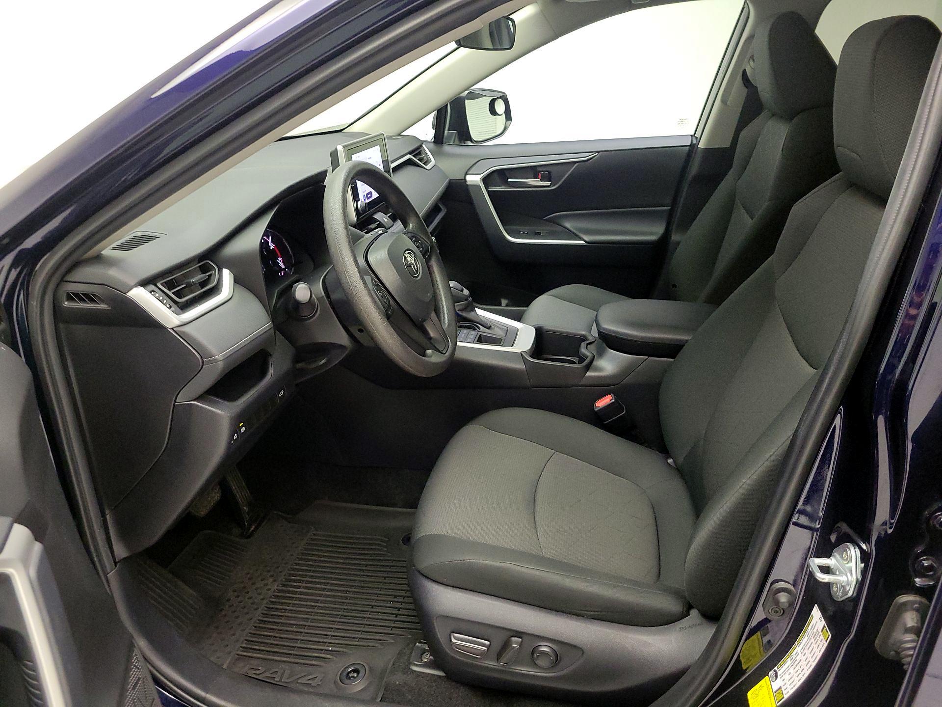 Thumbnail: 2024 Toyota RAV4 - 9