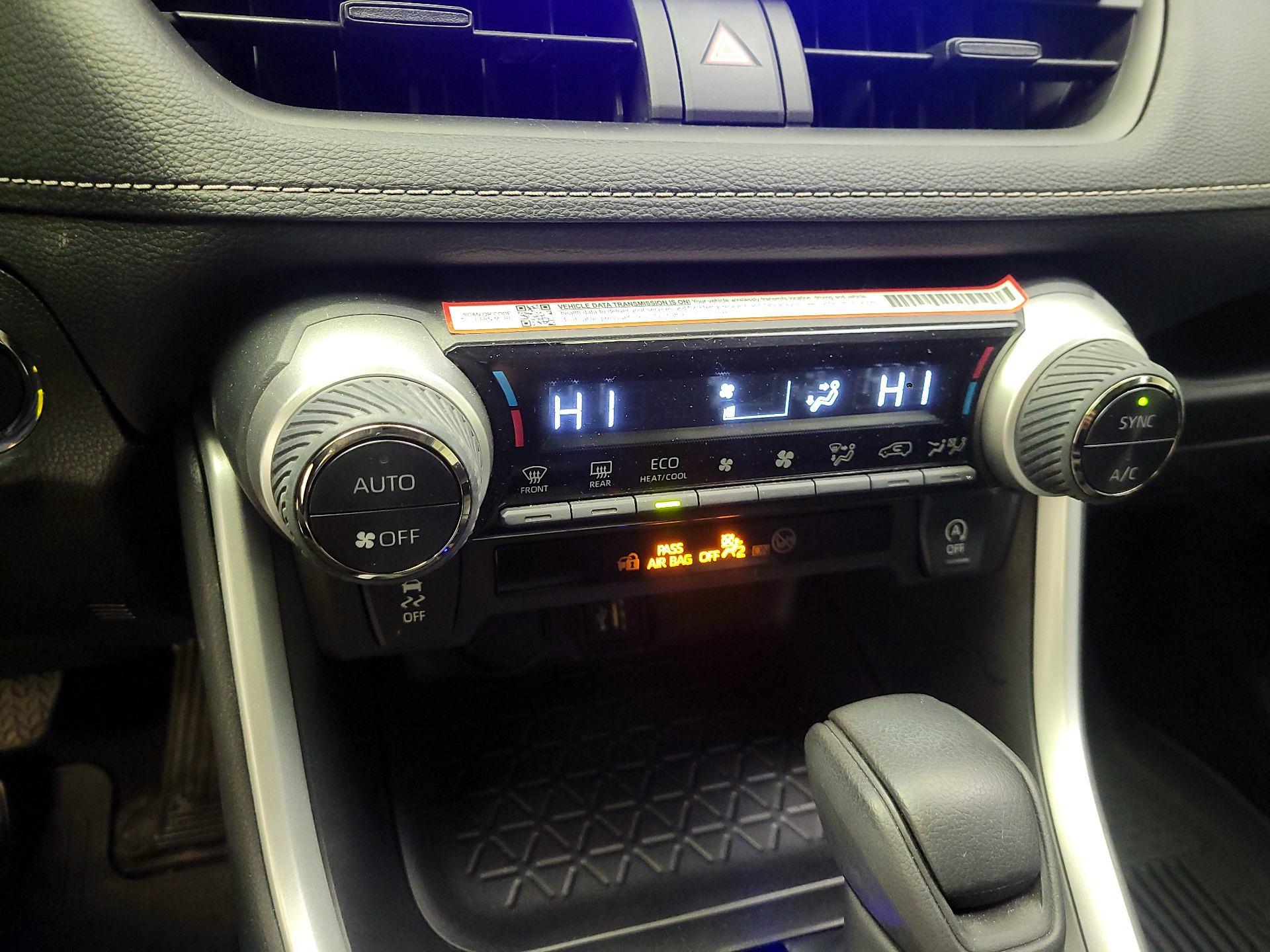 Thumbnail: 2024 Toyota RAV4 - 14