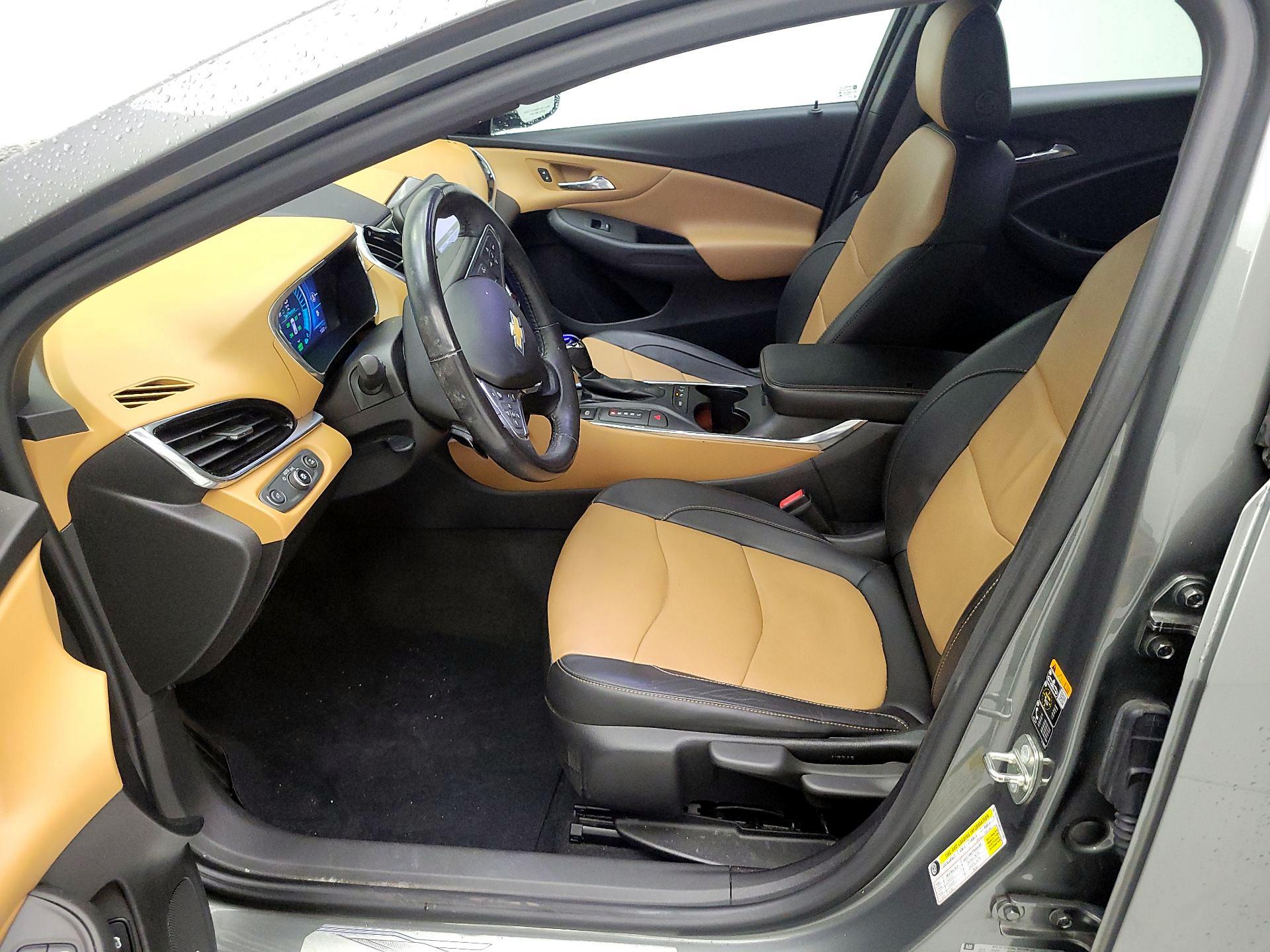 Thumbnail: 2017 Chevrolet Volt - 9