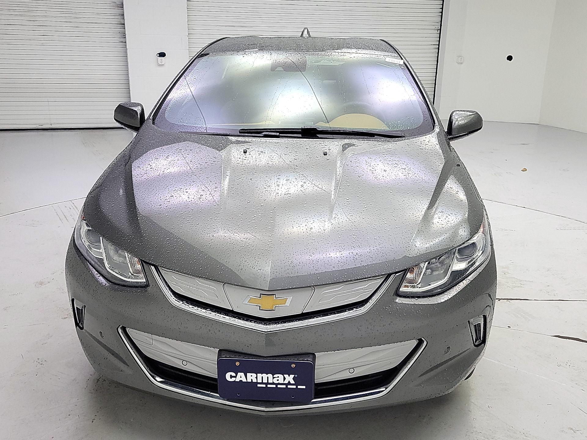 Thumbnail: 2017 Chevrolet Volt - 2