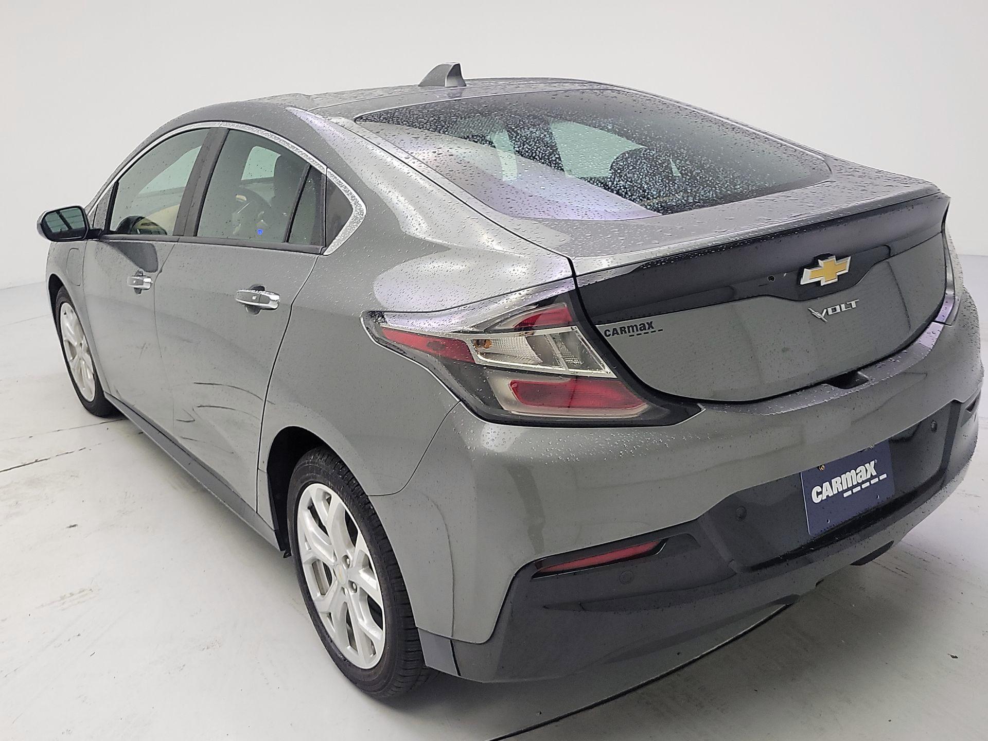 Thumbnail: 2017 Chevrolet Volt - 7