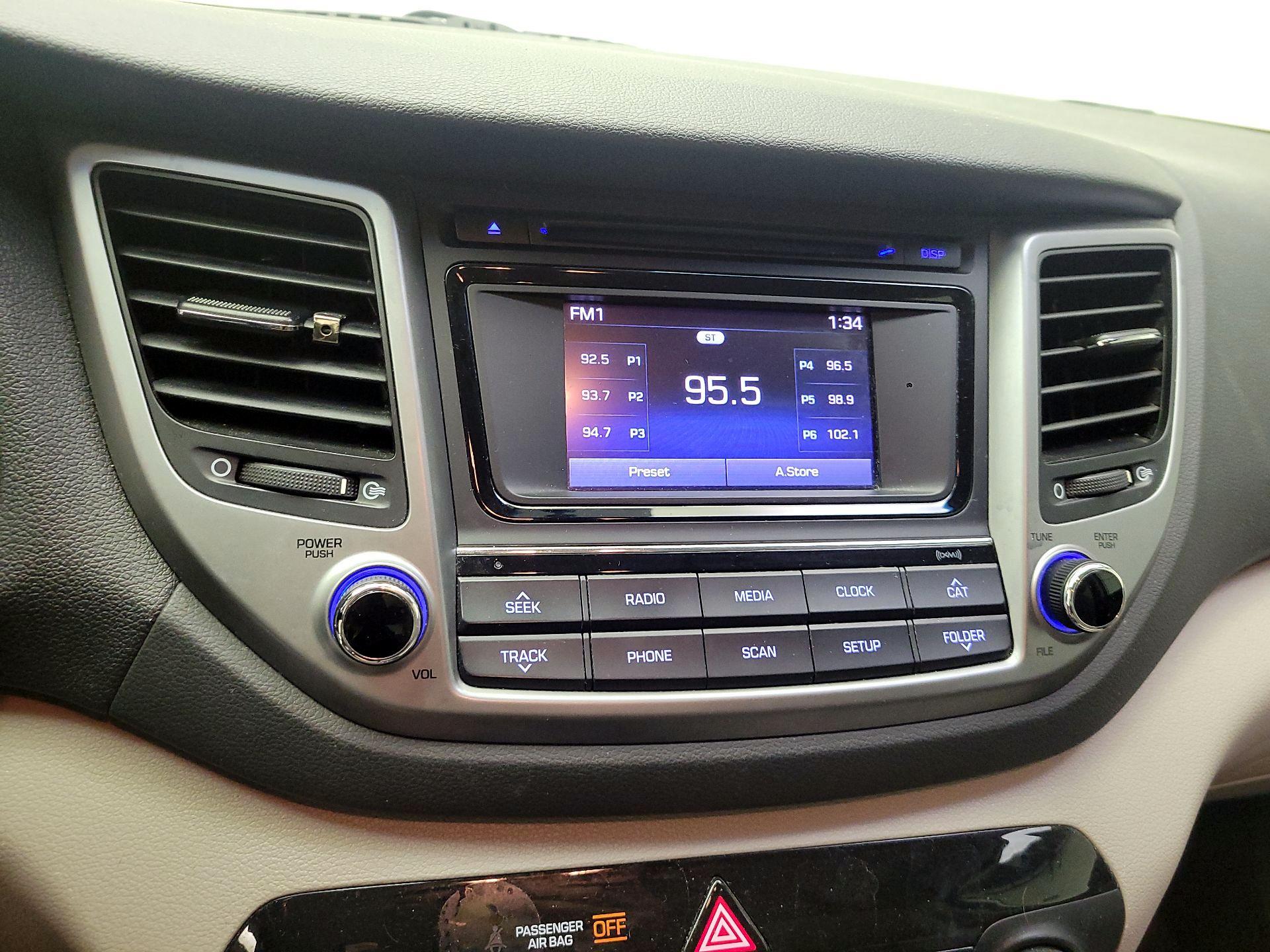 Thumbnail: 2016 Hyundai Tucson - 13