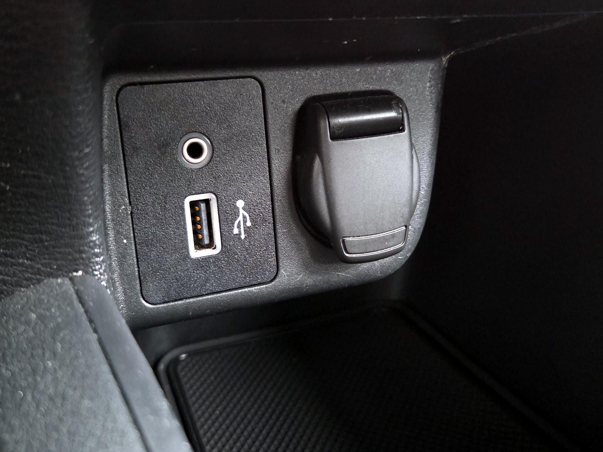 Thumbnail: 2021 Nissan Versa - 17