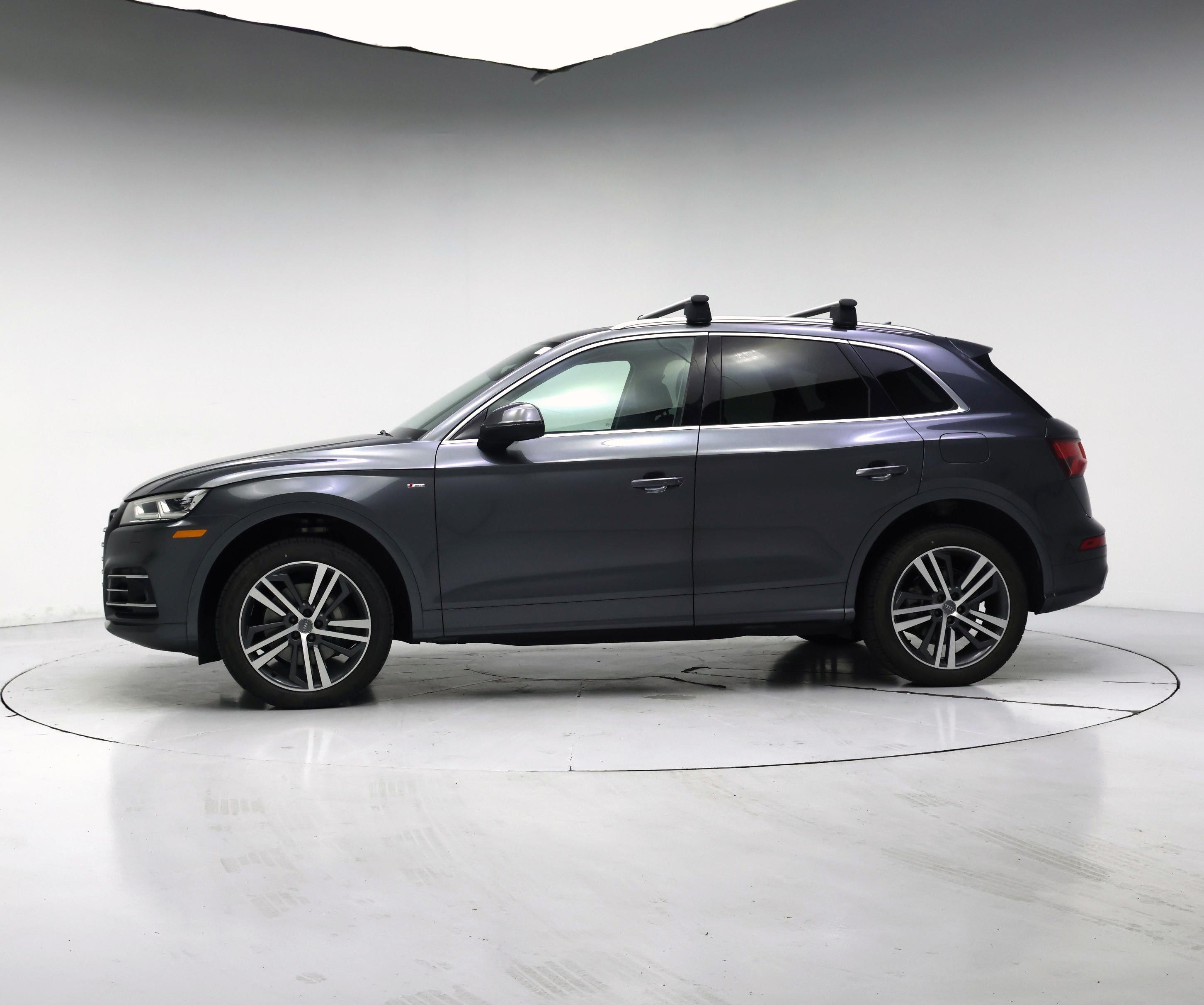 Thumbnail: 2020 Audi Q5 - 3