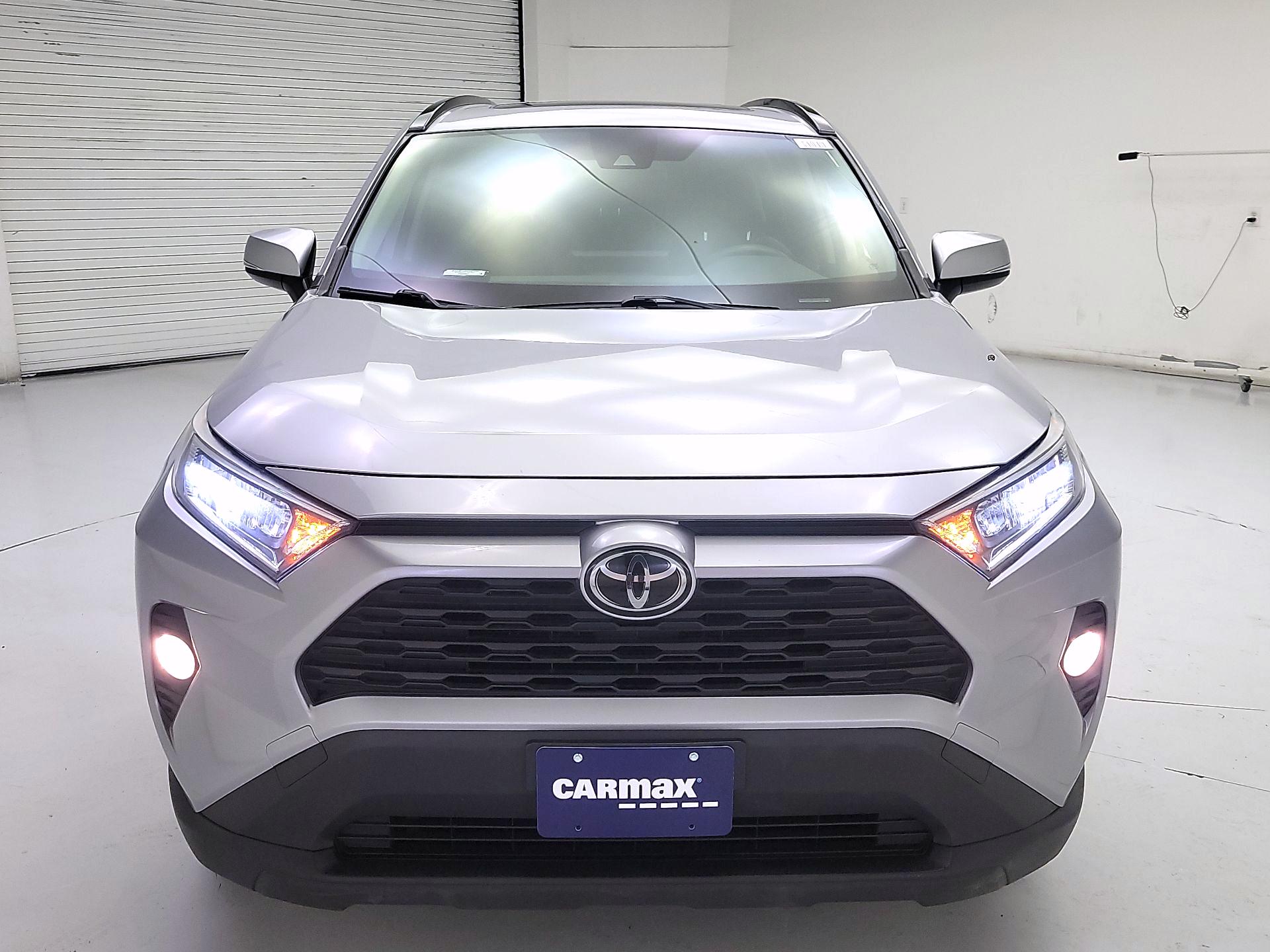 Thumbnail: 2019 Toyota RAV4 - 2