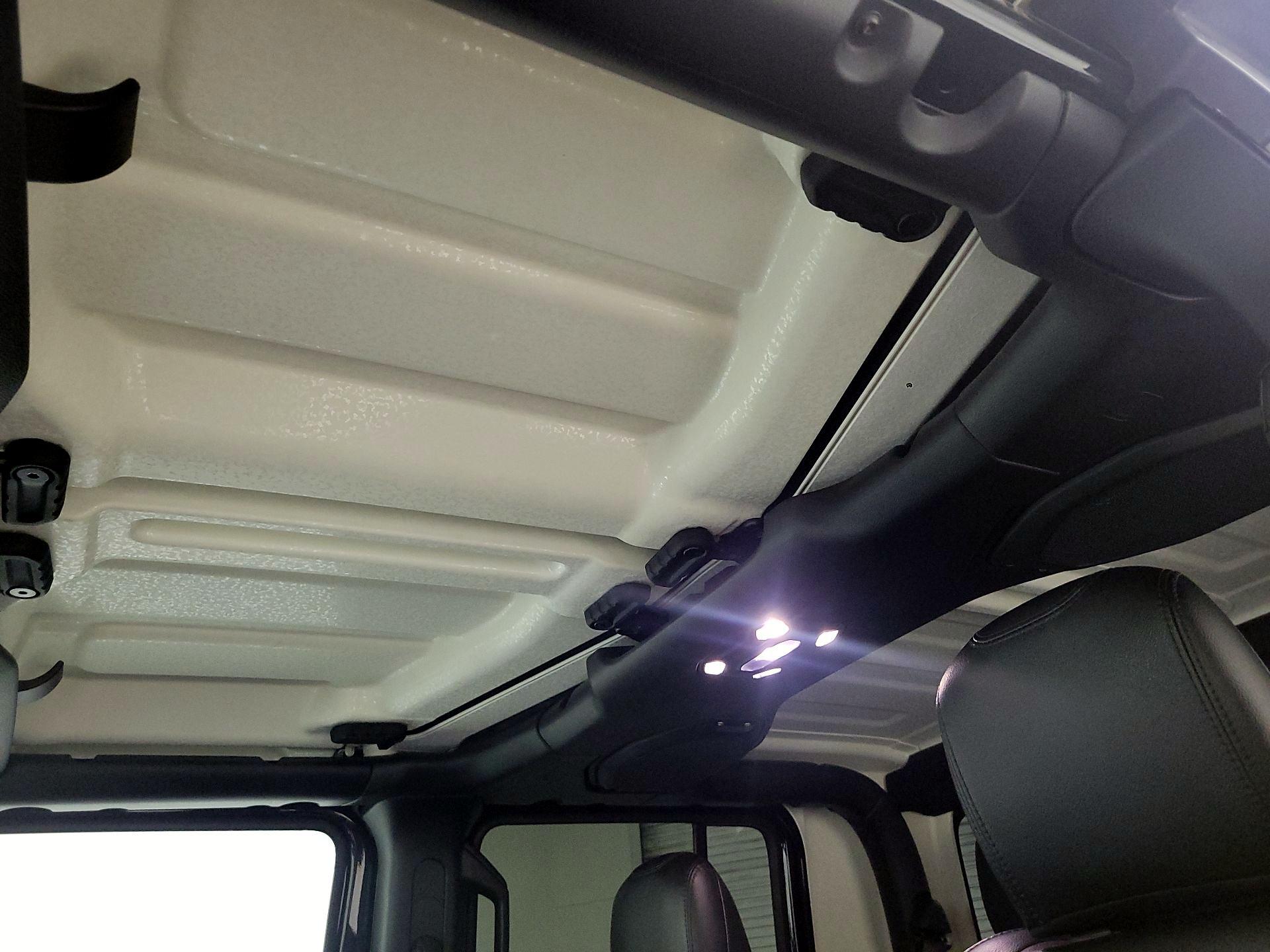 Thumbnail: 2020 Jeep Gladiator - 20