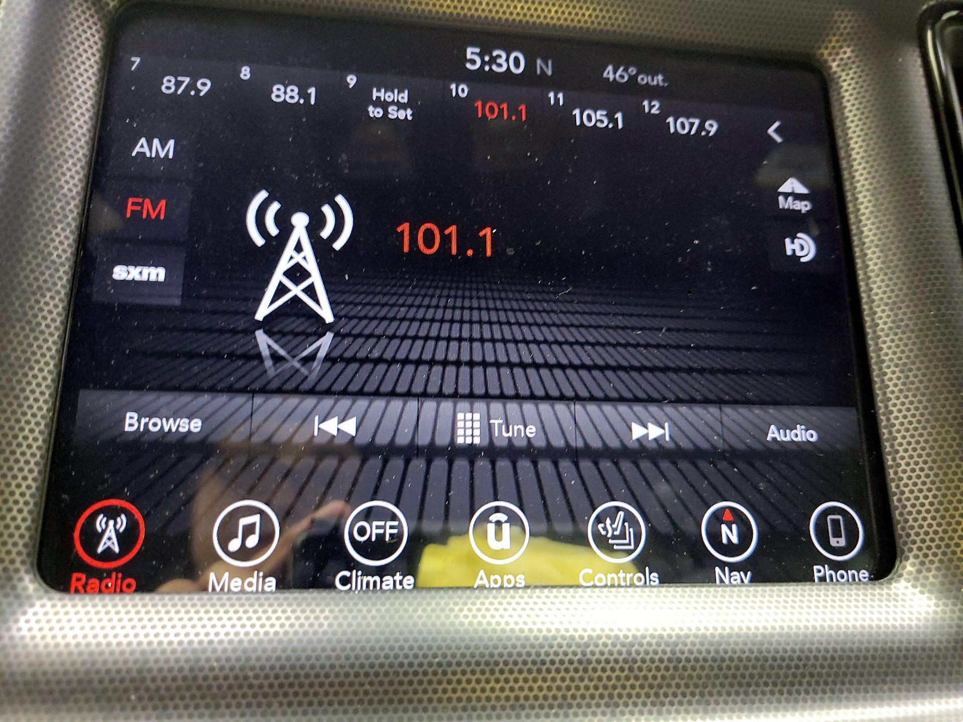 Thumbnail: 2017 Dodge Challenger - 14