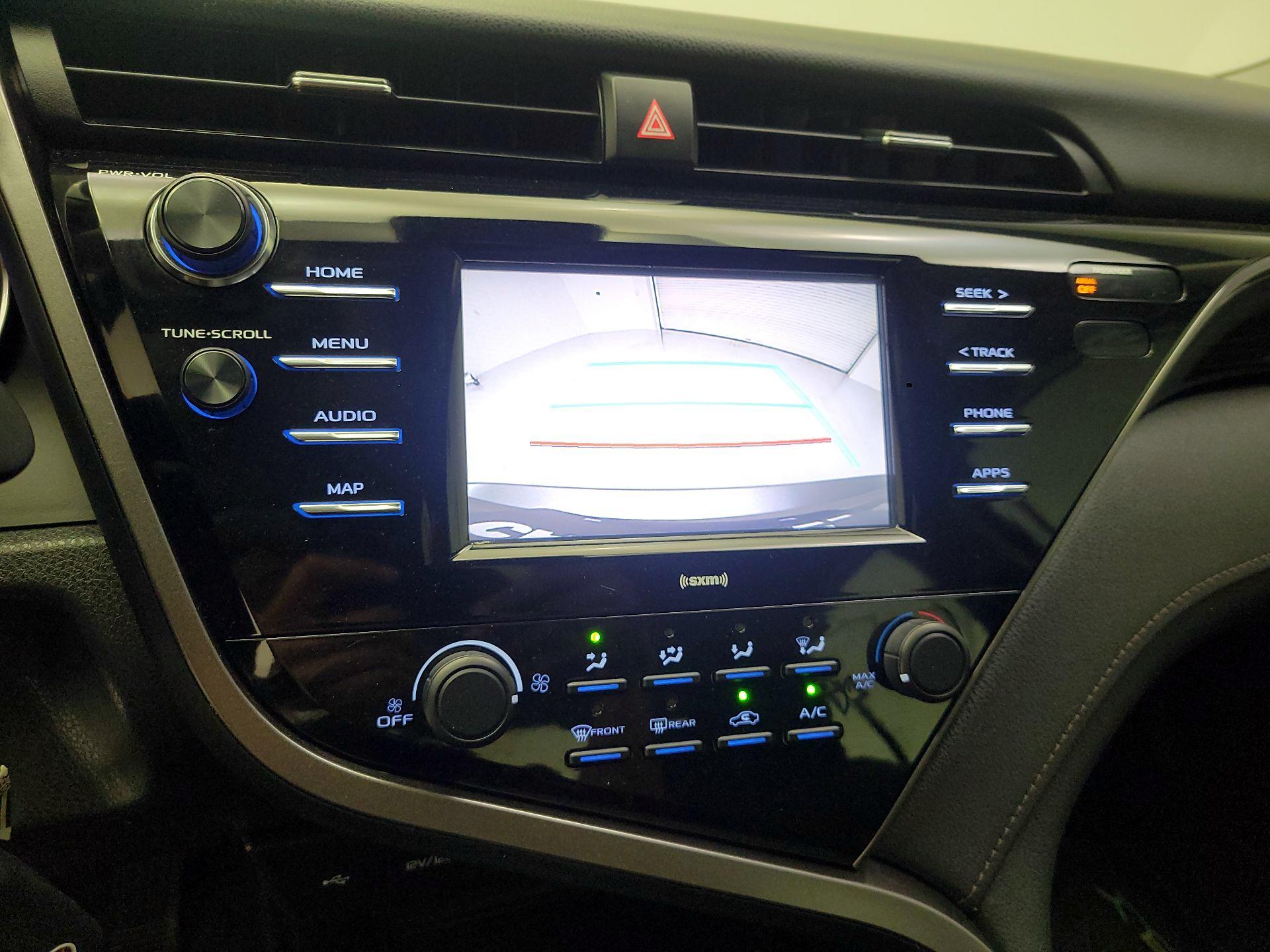 Thumbnail: 2020 Toyota Camry - 12