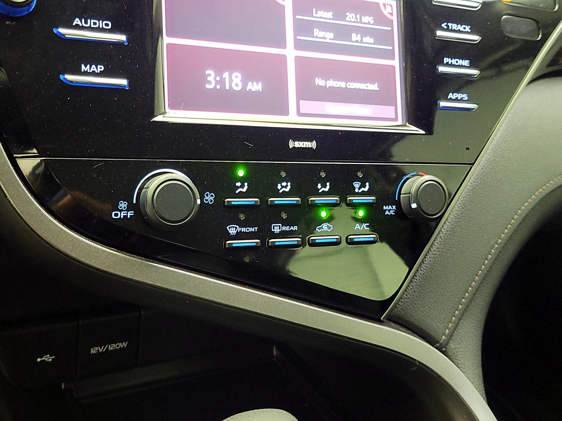 Thumbnail: 2020 Toyota Camry - 14