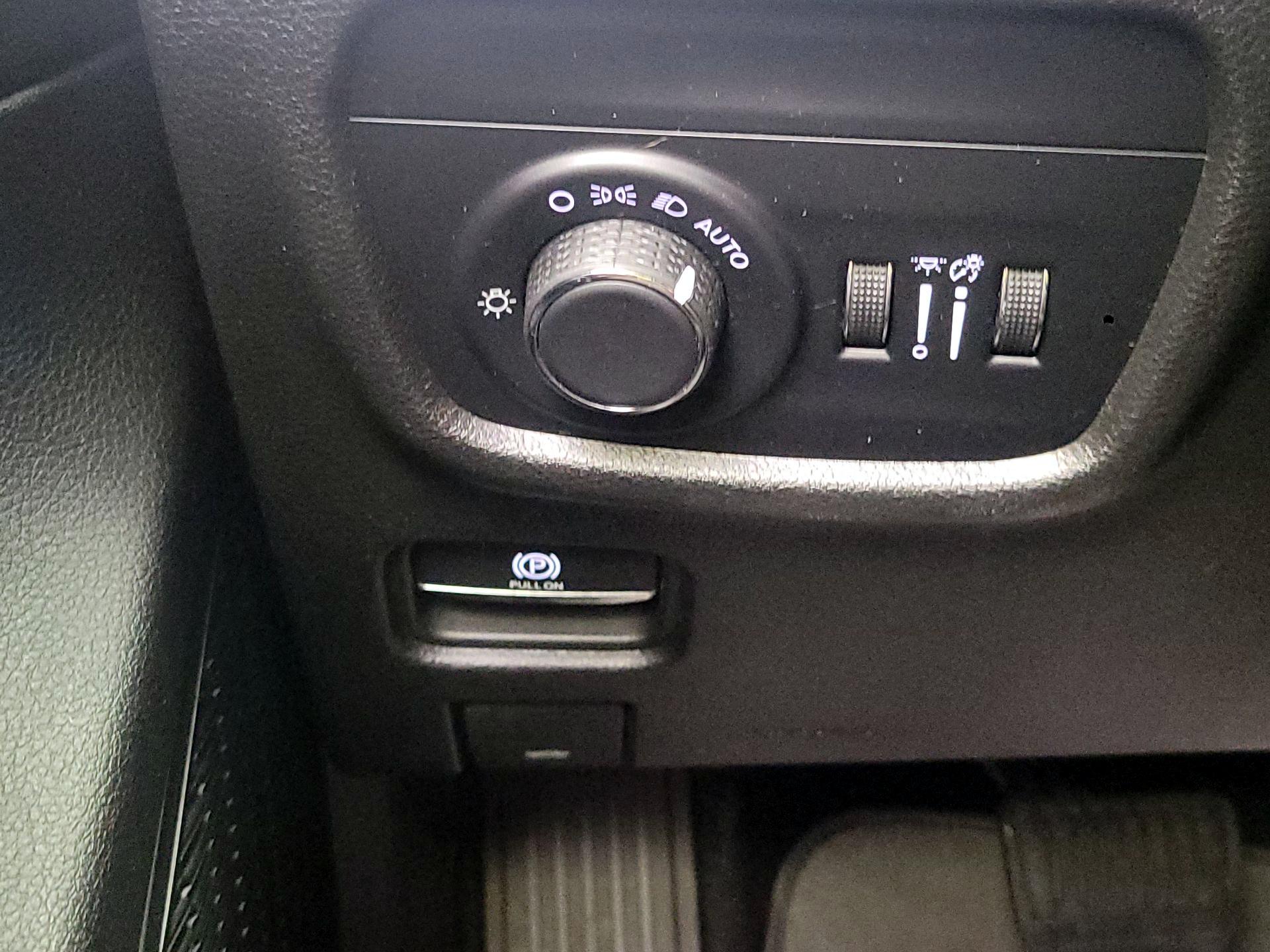 Thumbnail: 2023 Jeep Grand Cherokee L - 11