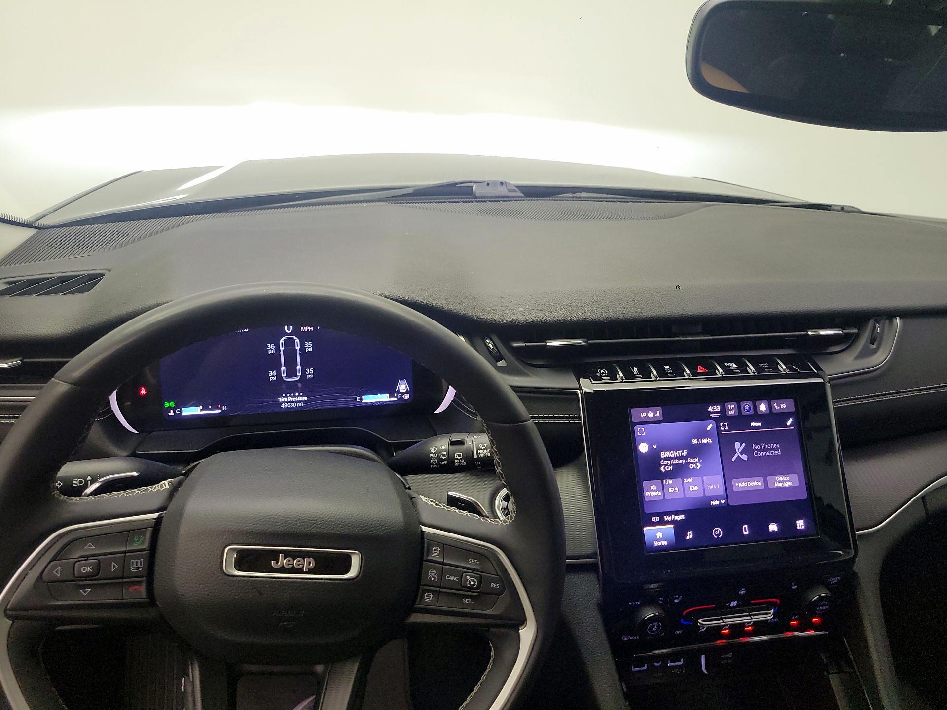 Thumbnail: 2023 Jeep Grand Cherokee L - 8