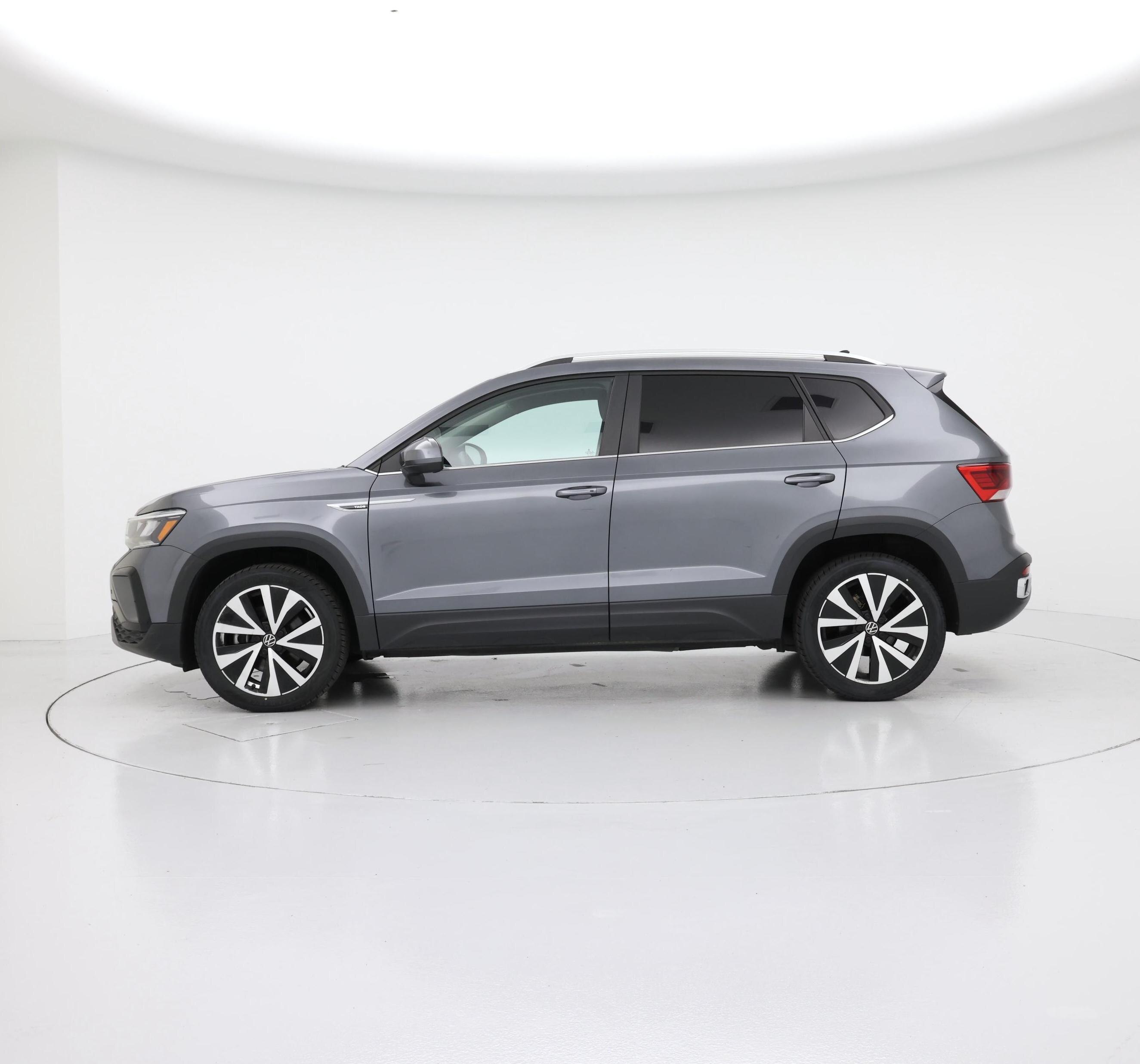 Thumbnail: 2022 Volkswagen Taos - 3